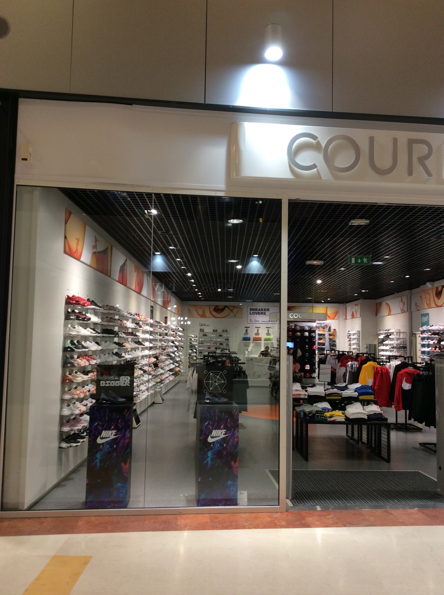 Foto 3 di Courir