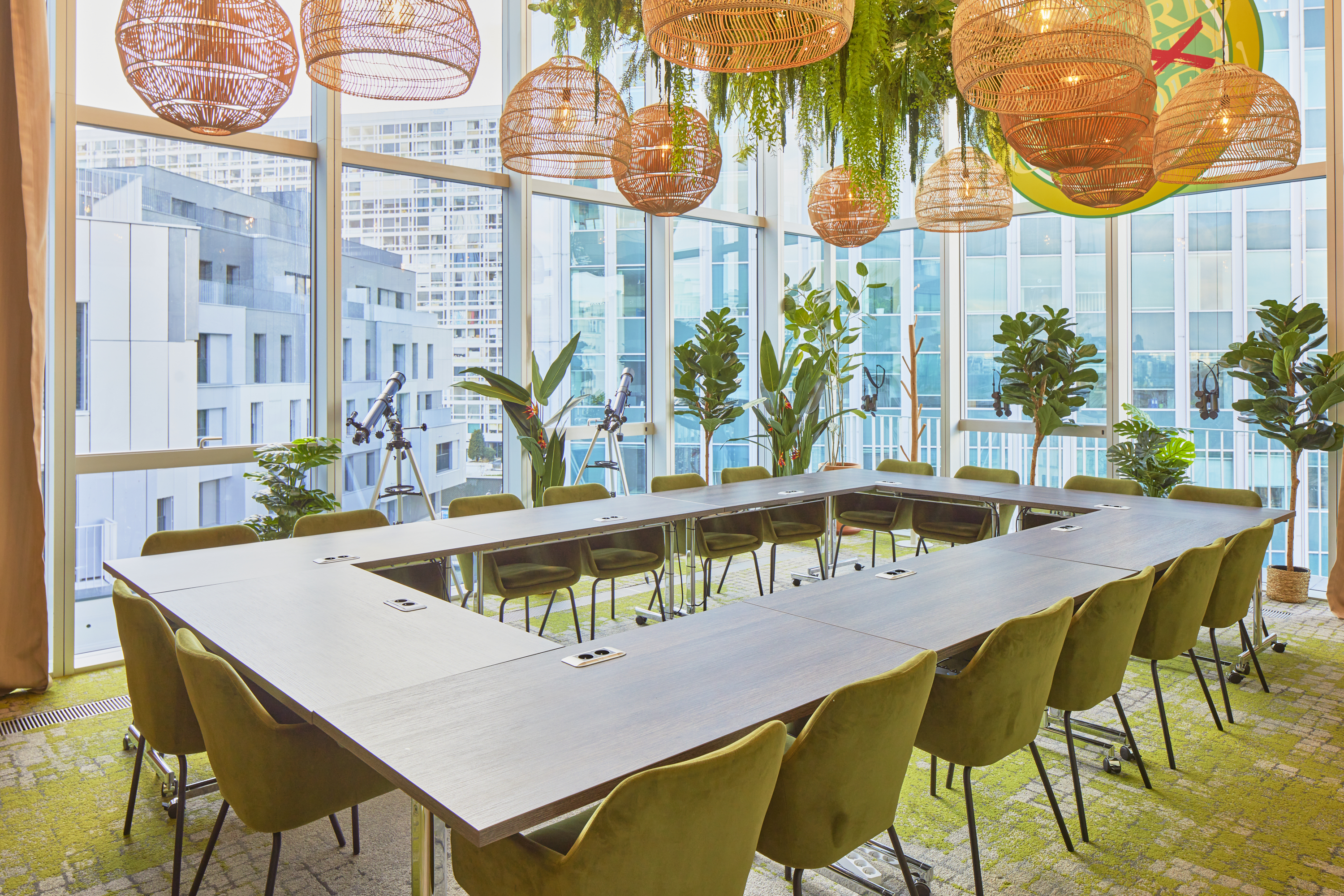 Wojo Coworking Paris 14e Montparnasse Gaîté | Location bureaux & salles de réunion