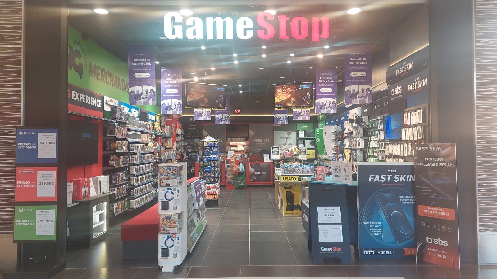Foto 2 di GameStop