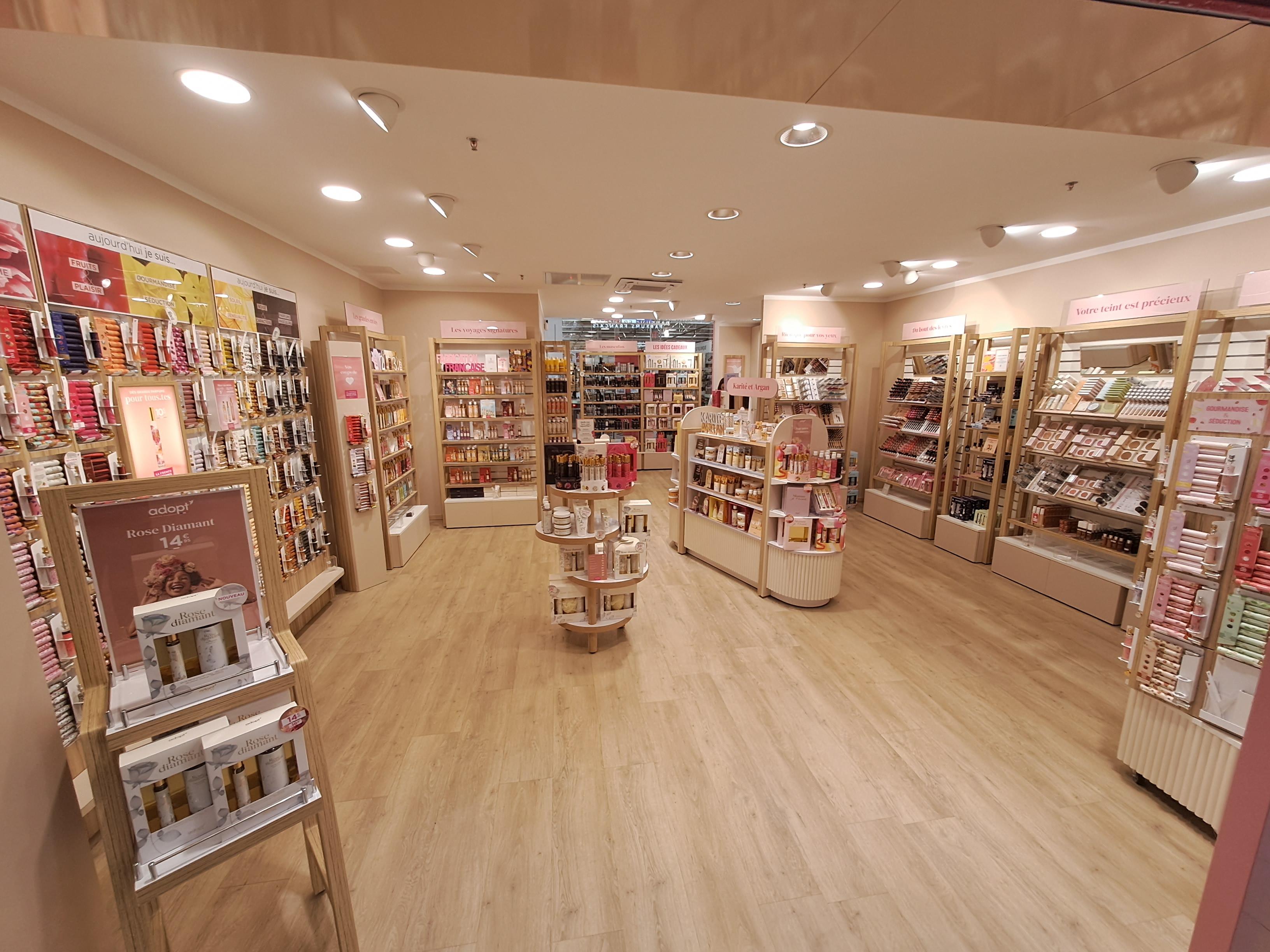 Foto 4 di Adopt Parfums