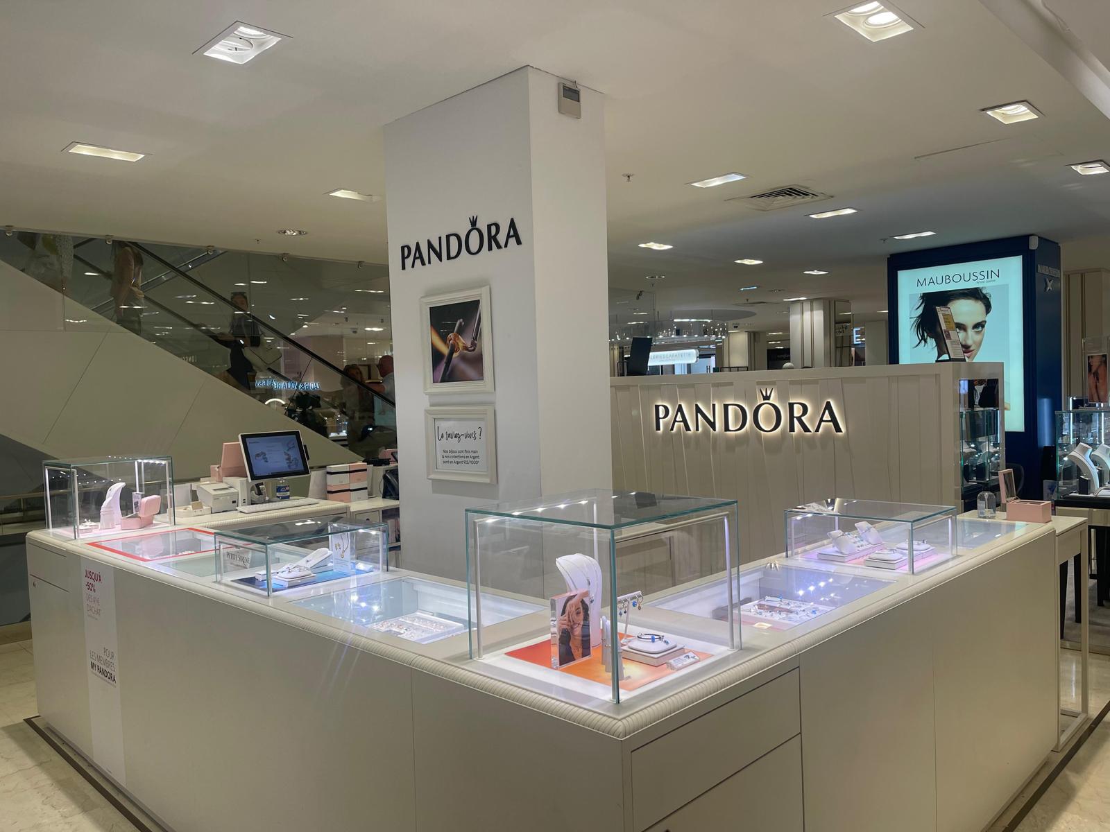 Foto 2 di Pandora