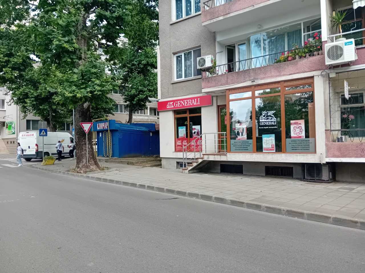 Foto 4 di Дженерали Застраховане