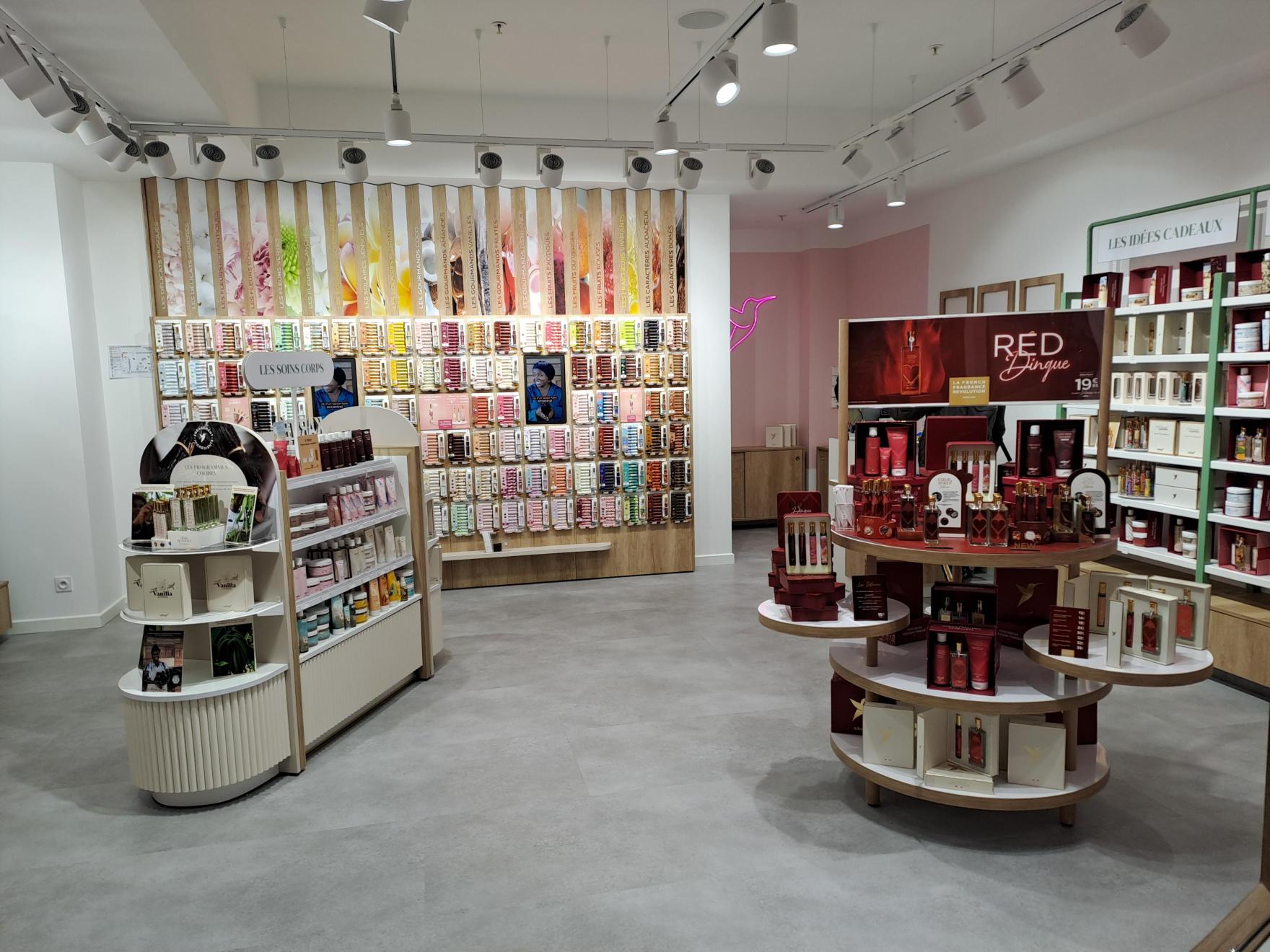 Foto 6 di Adopt Parfums