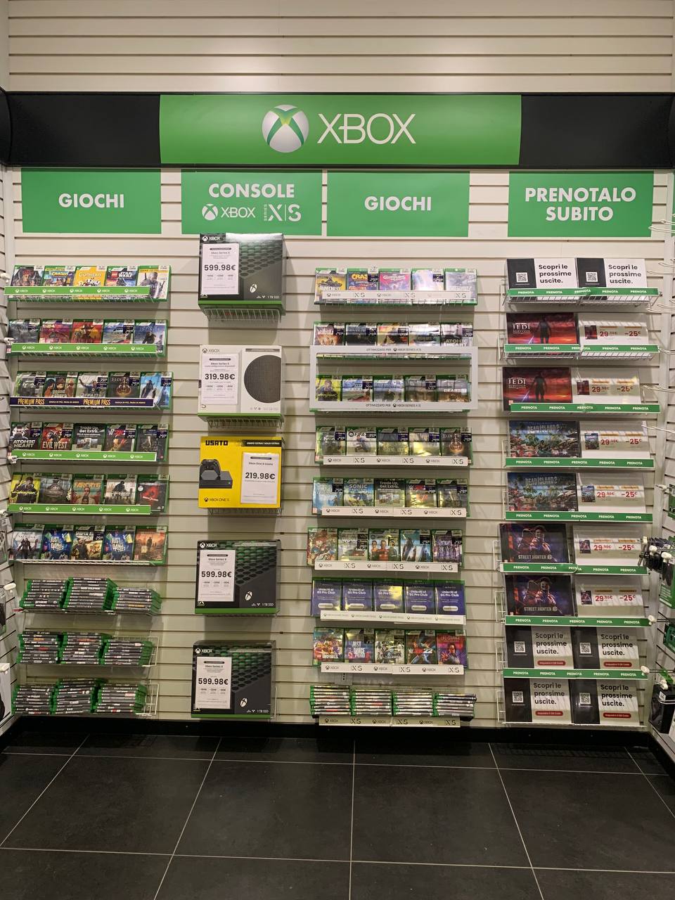 Foto 9 di GameStop