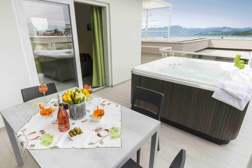 Foto 167 di AMBIANCE SPA JACUZZI VALENCE