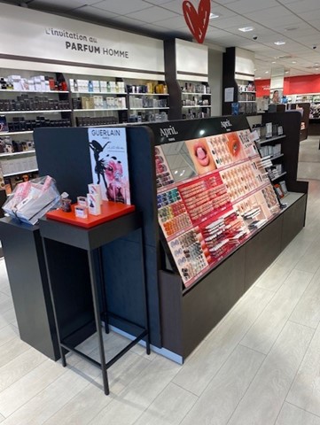 Foto 5 di Parfumerie April Tours