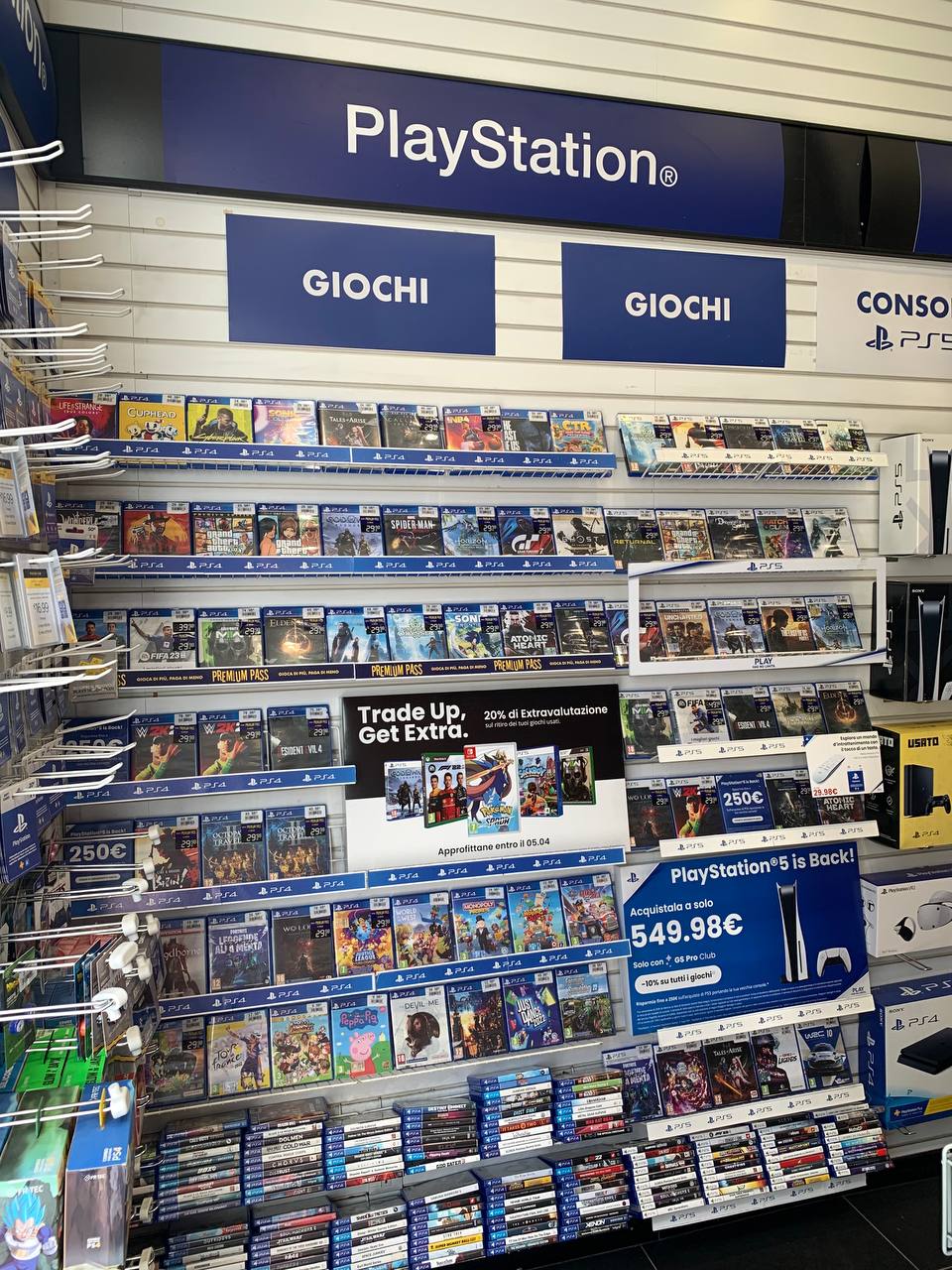 Foto 6 di GameStop