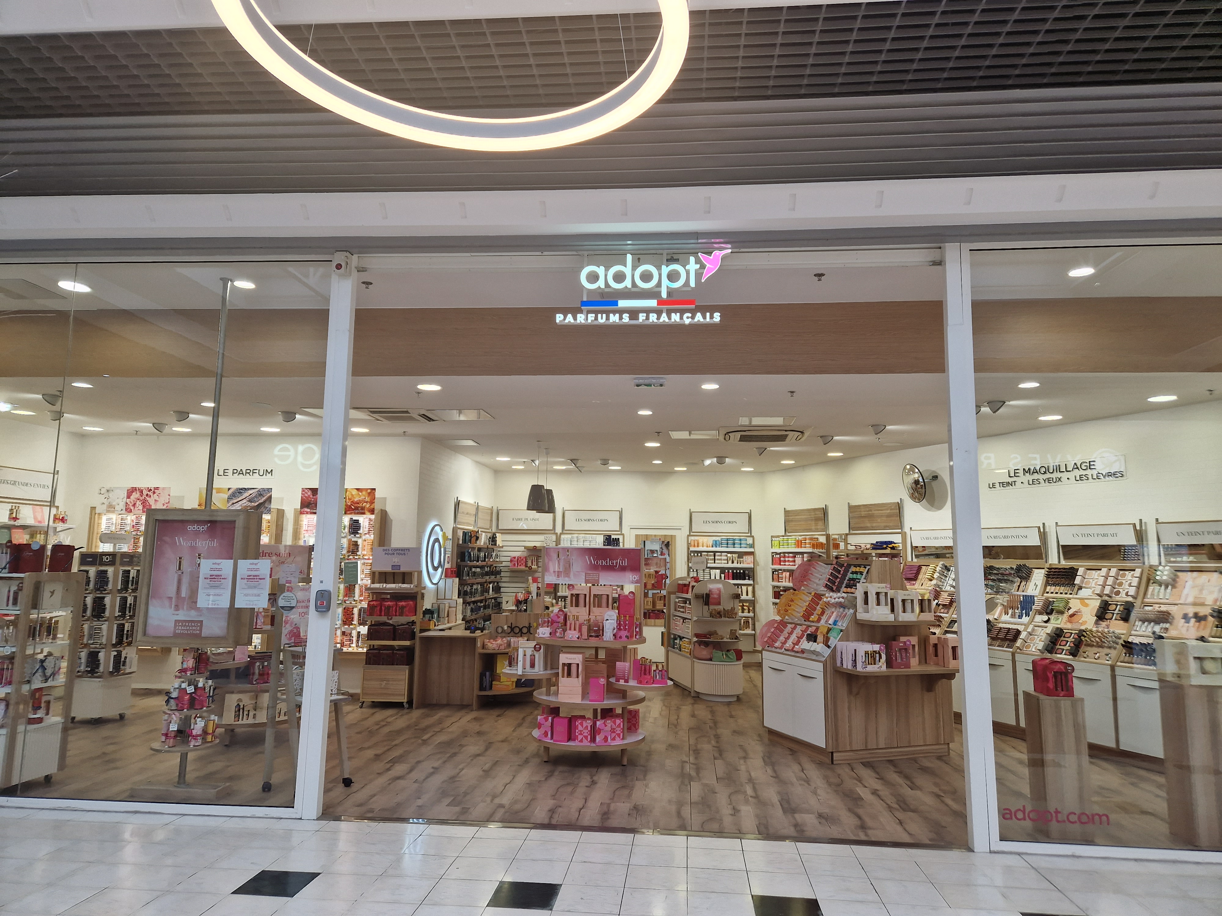 Foto 1 di Adopt Parfums