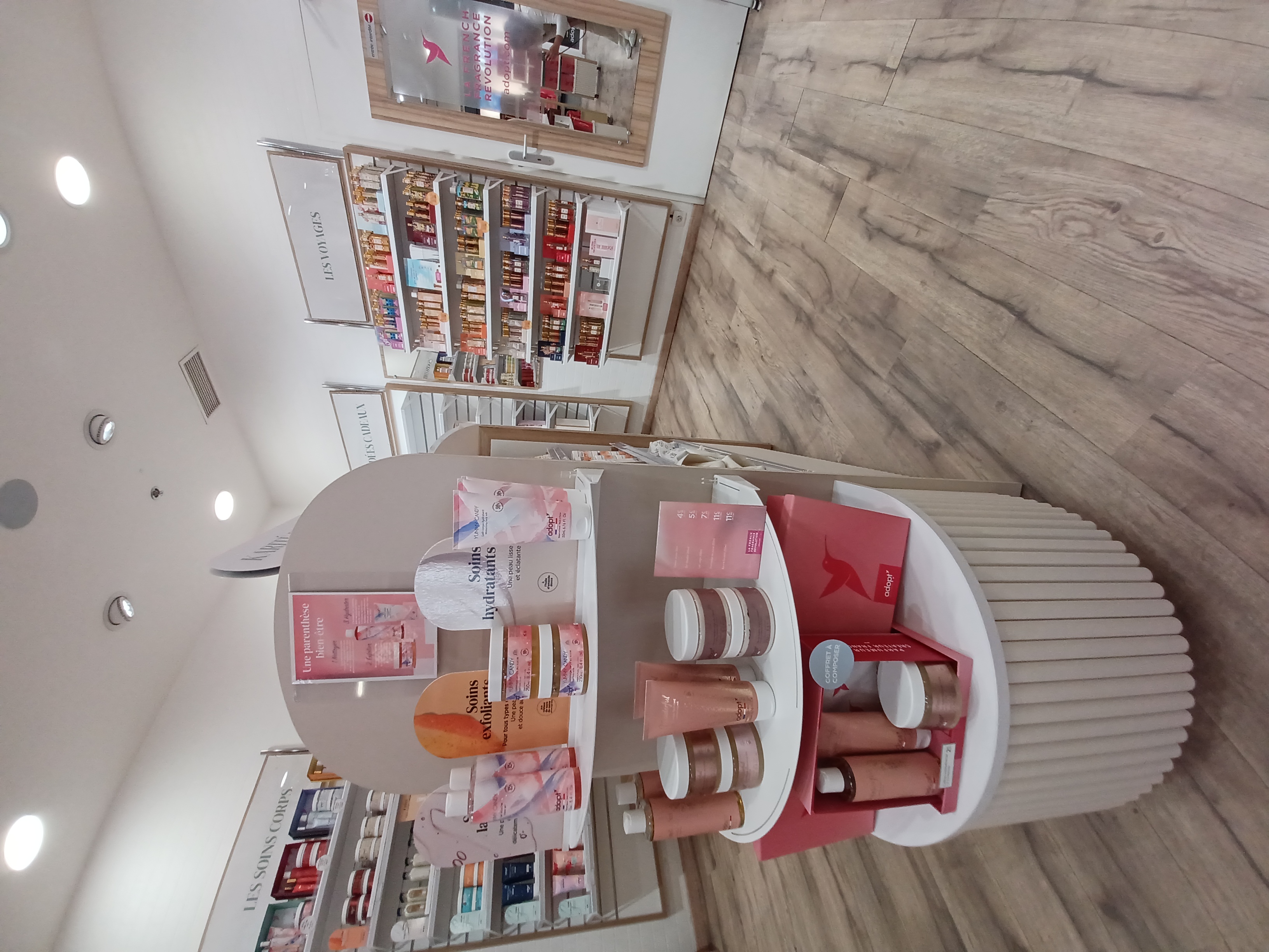 Foto 5 di Adopt Parfums