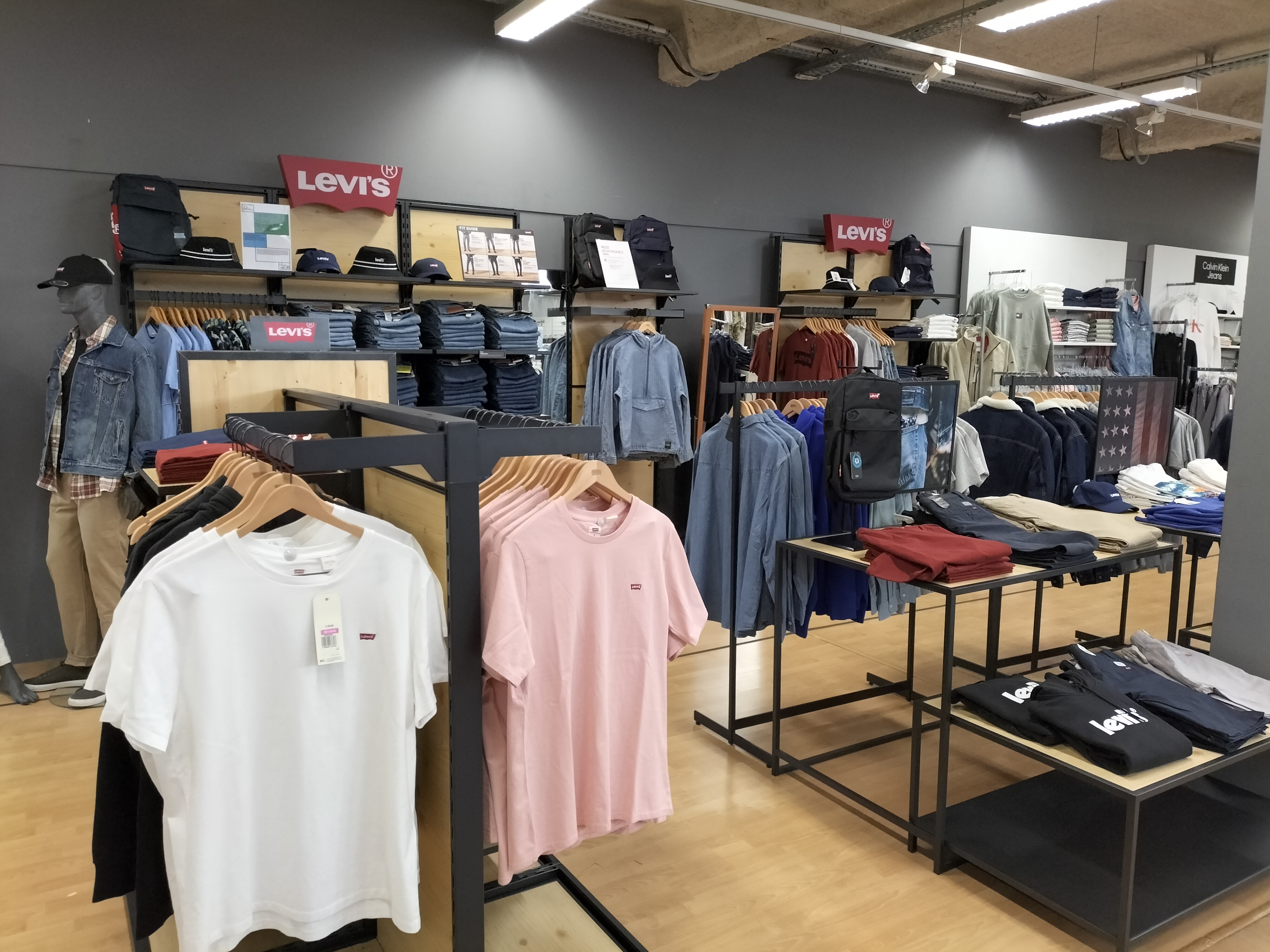 Foto 2 di Levi's