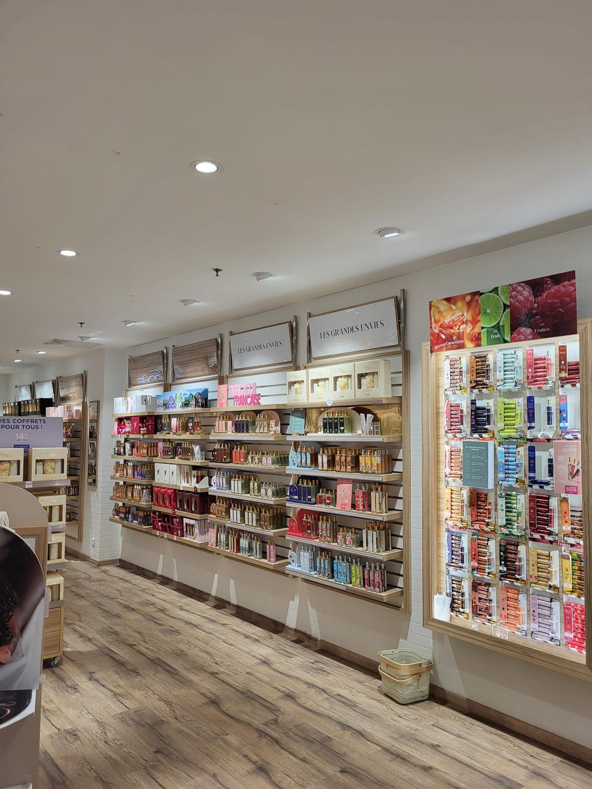 Foto 2 di Adopt Parfums