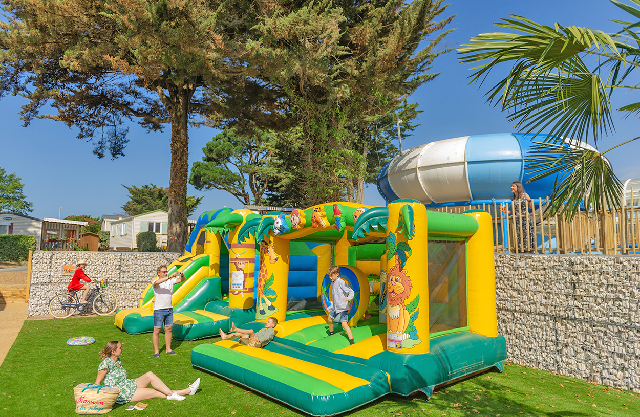 Foto 18 di Camping Clicochic - Brandais