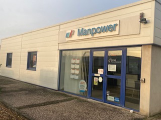 Foto 2 di Manpower Gray
