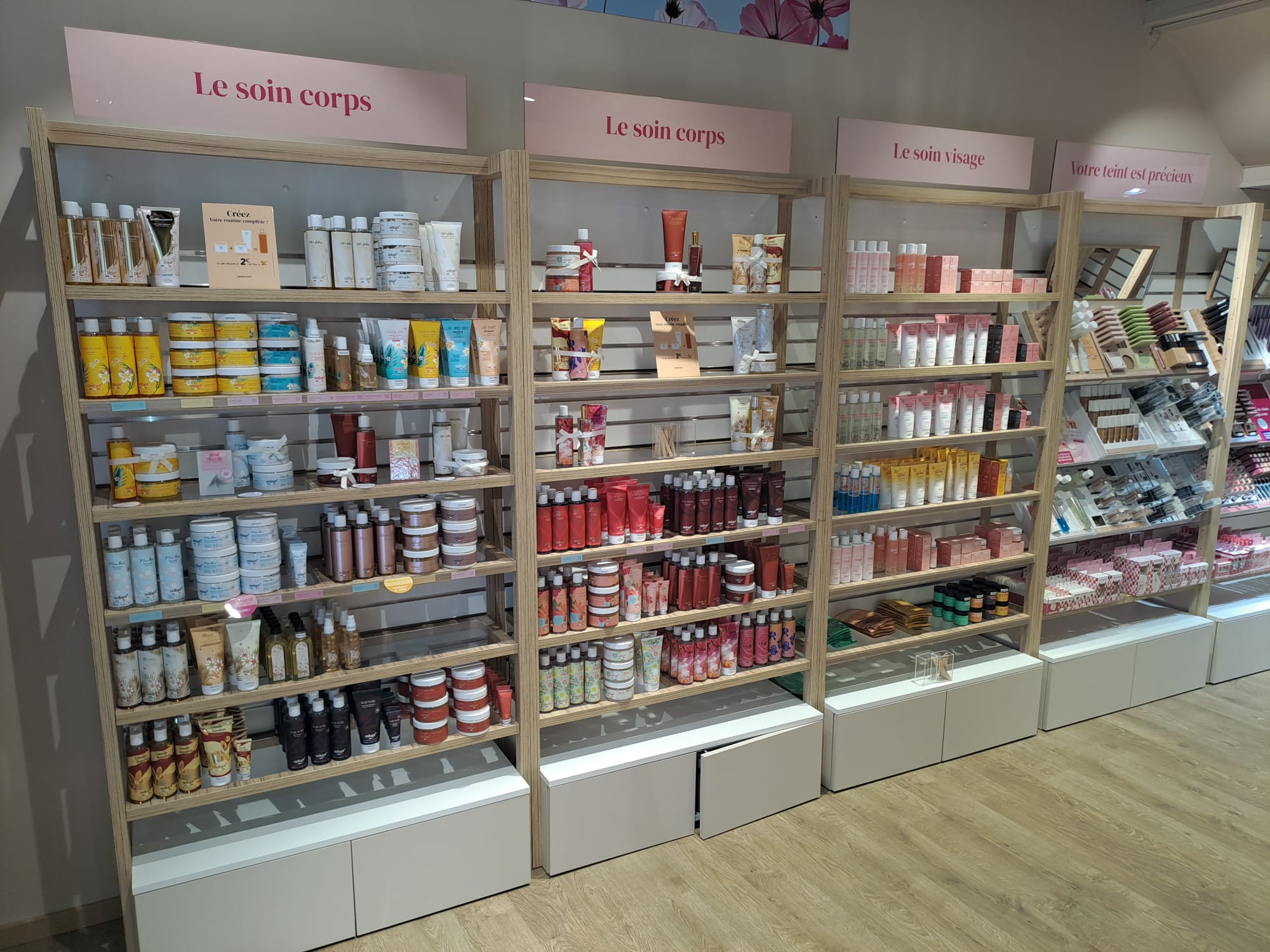 Foto 6 di Adopt Parfums