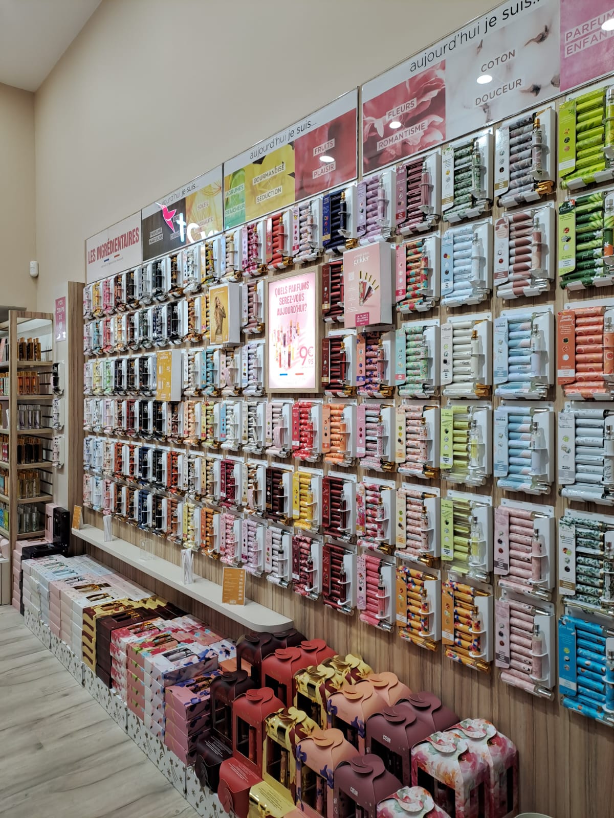 Foto 6 di Adopt Parfums
