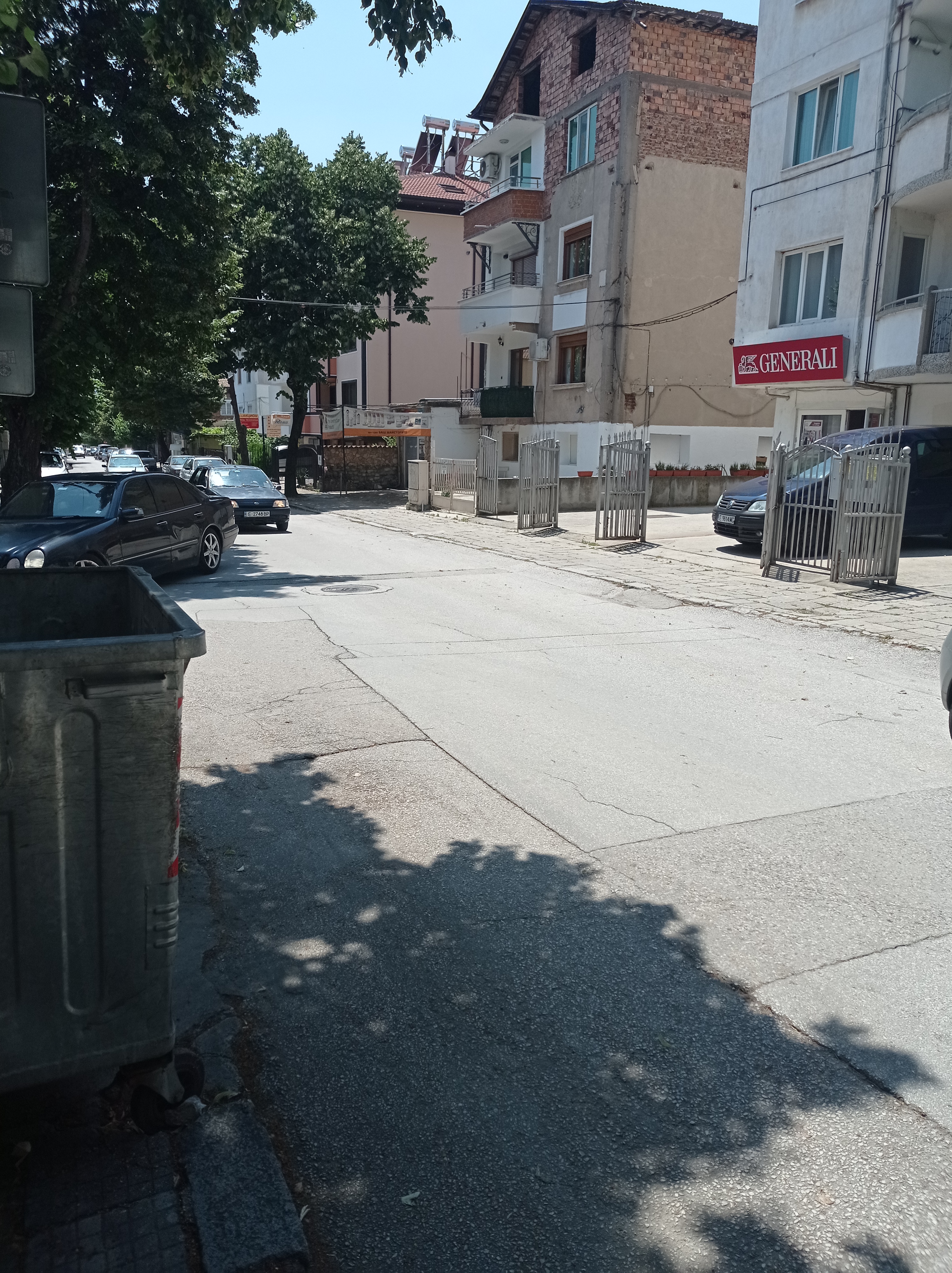 Foto 4 di Дженерали Застраховане