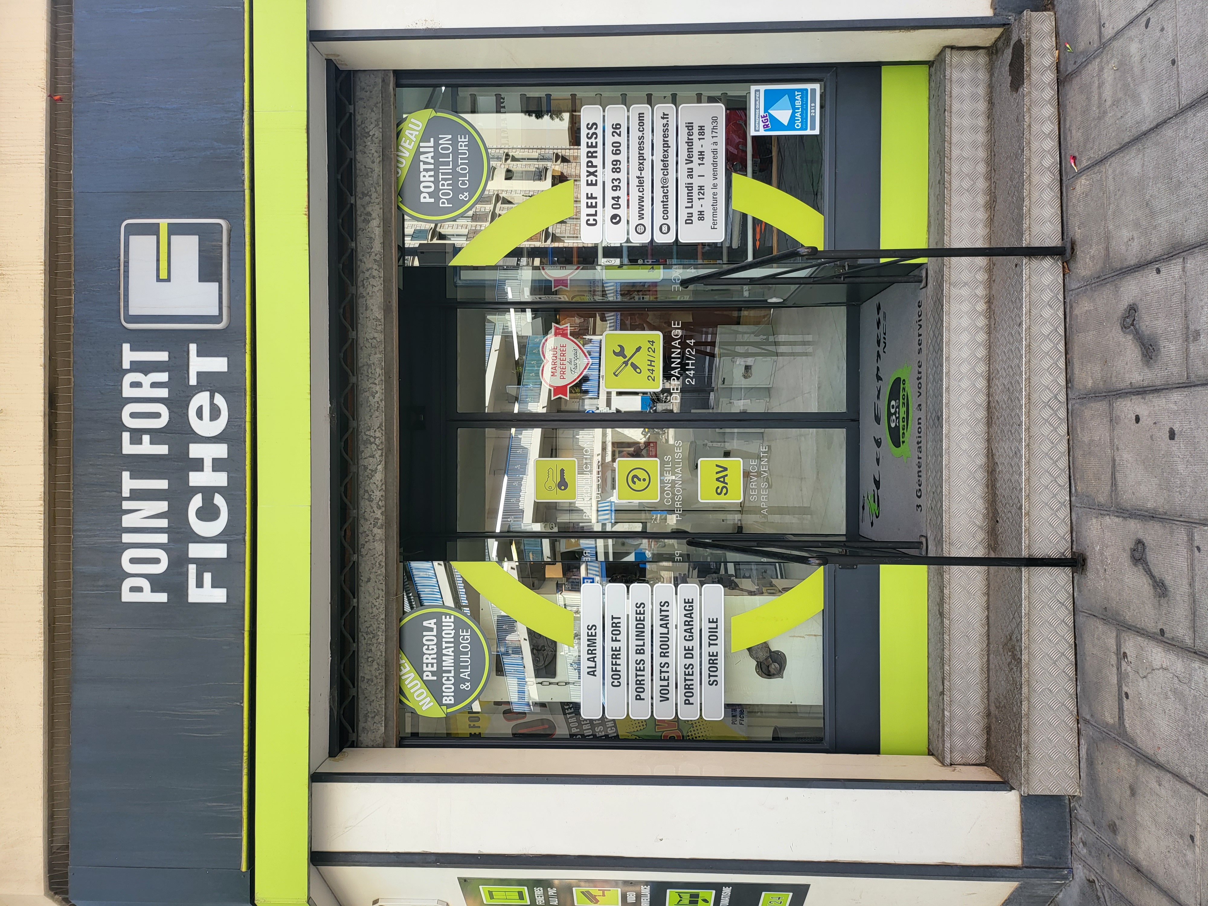 Foto 17 di CLEF EXPRESS - Point Fort Fichet