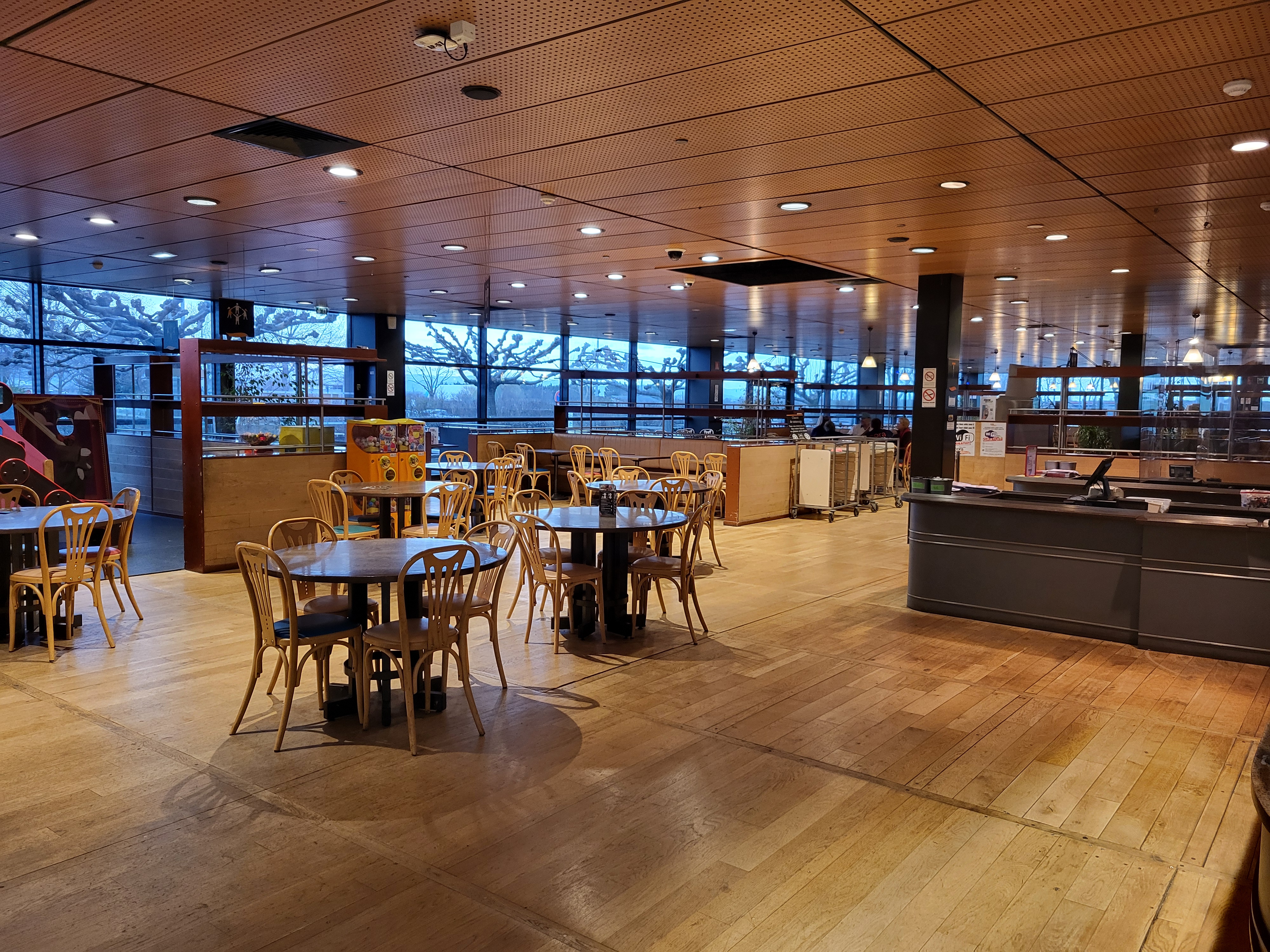 Foto 2 di Carrefour Cafeteria