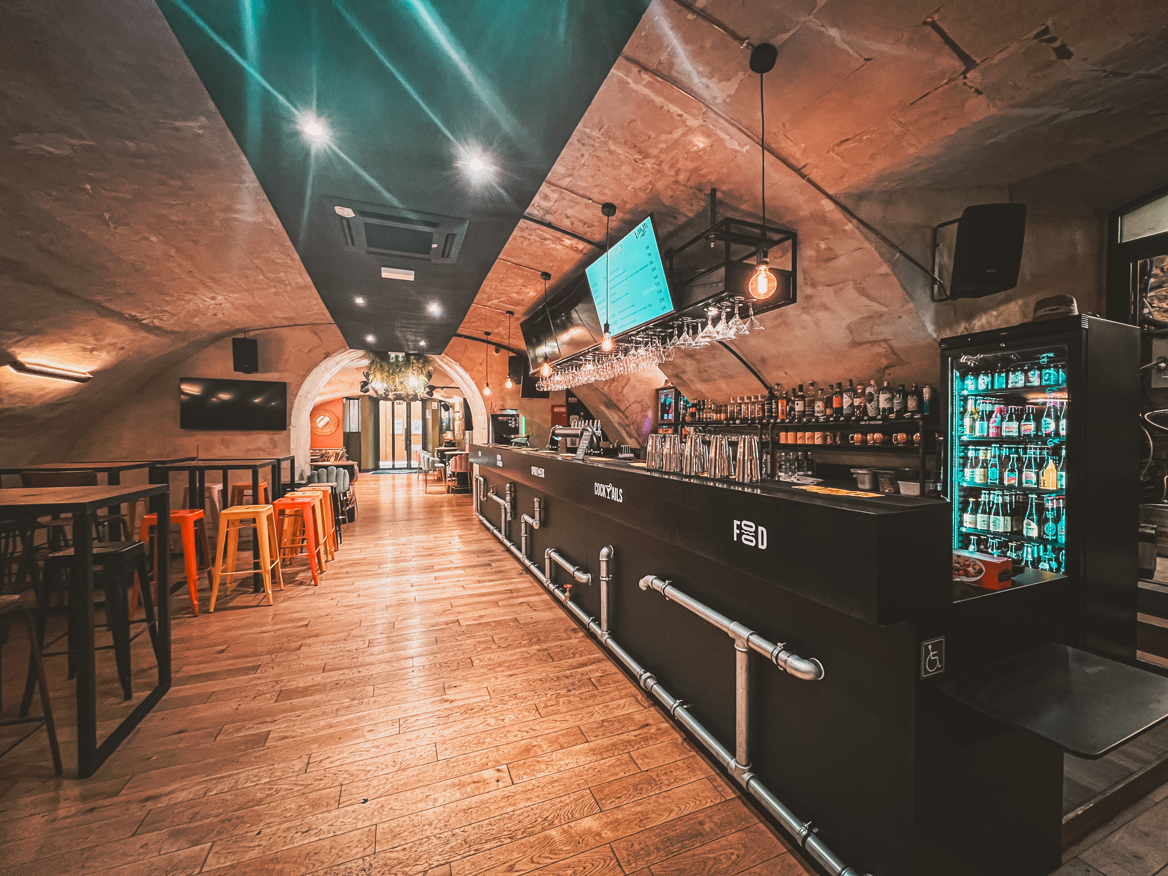 Levrette Café Le Mans