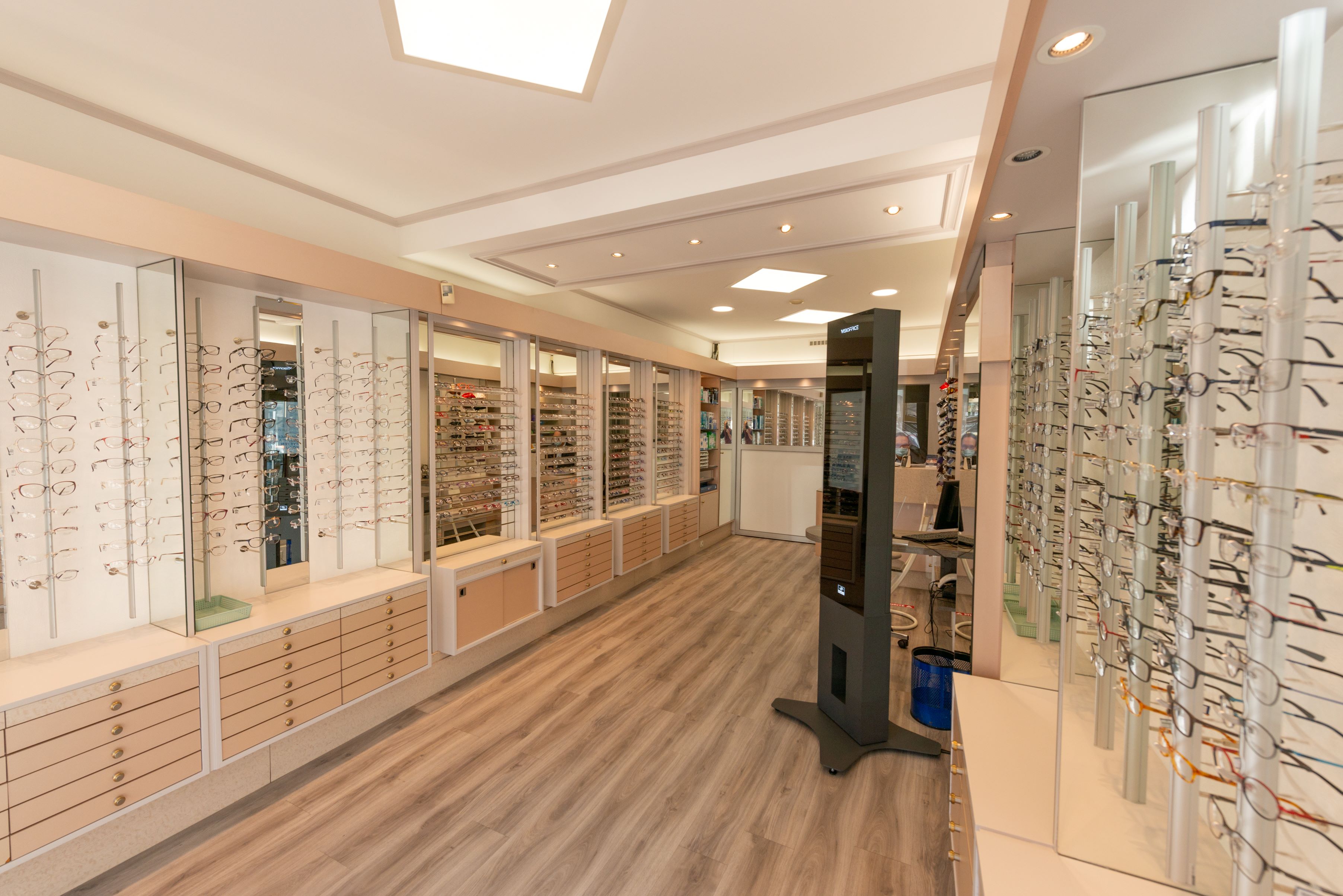 Foto 5 di OPTIQUE DUFFEAL