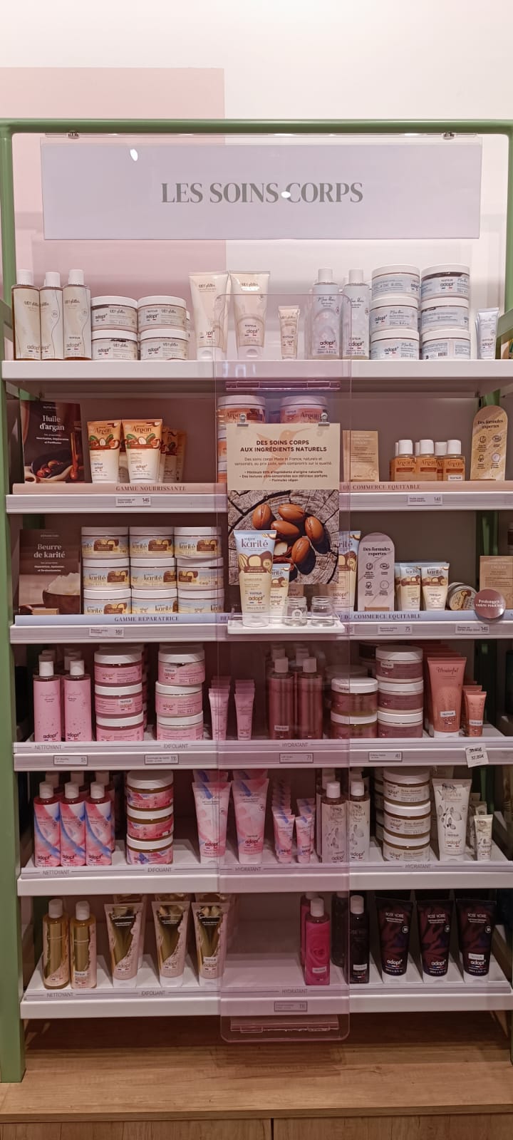 Foto 13 di Adopt Parfums
