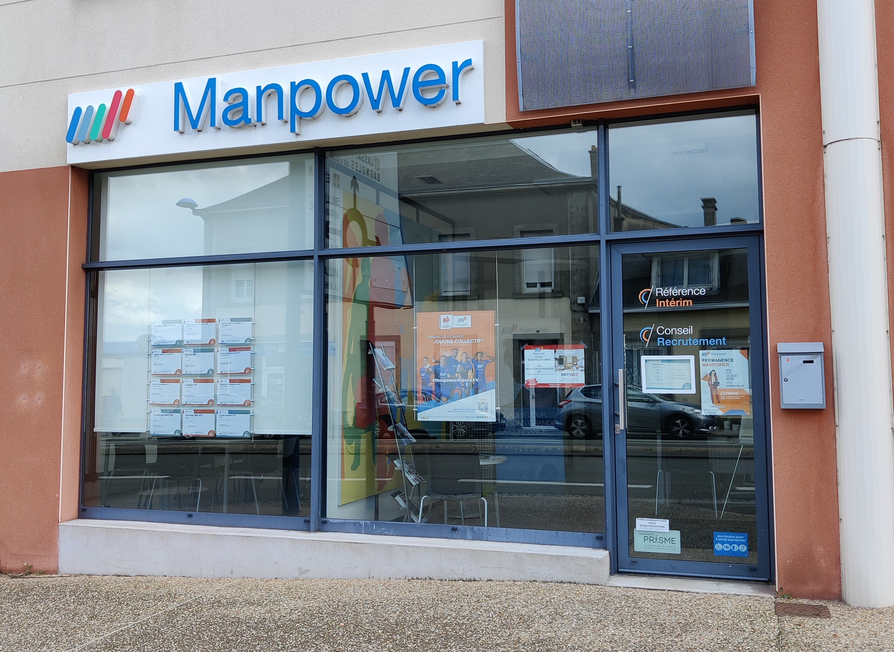 Foto 1 di Manpower Mayenne