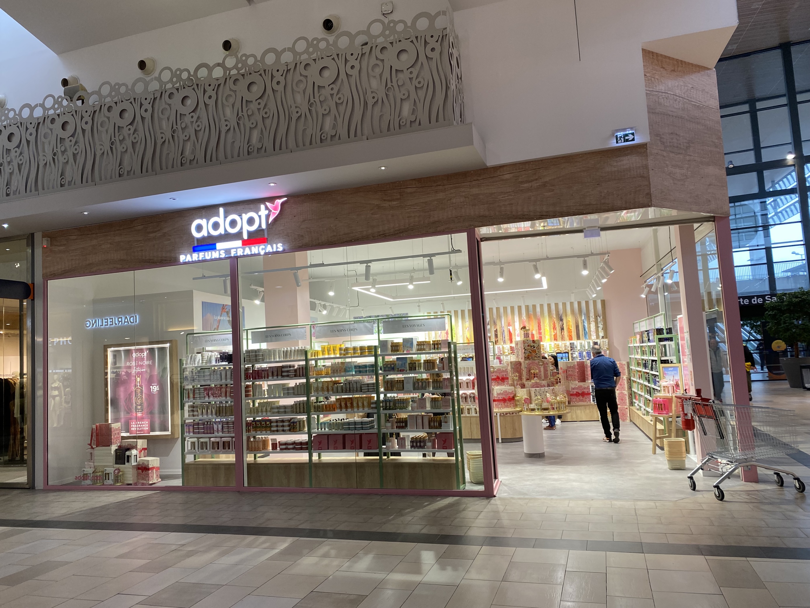 Foto 11 di Adopt Parfums