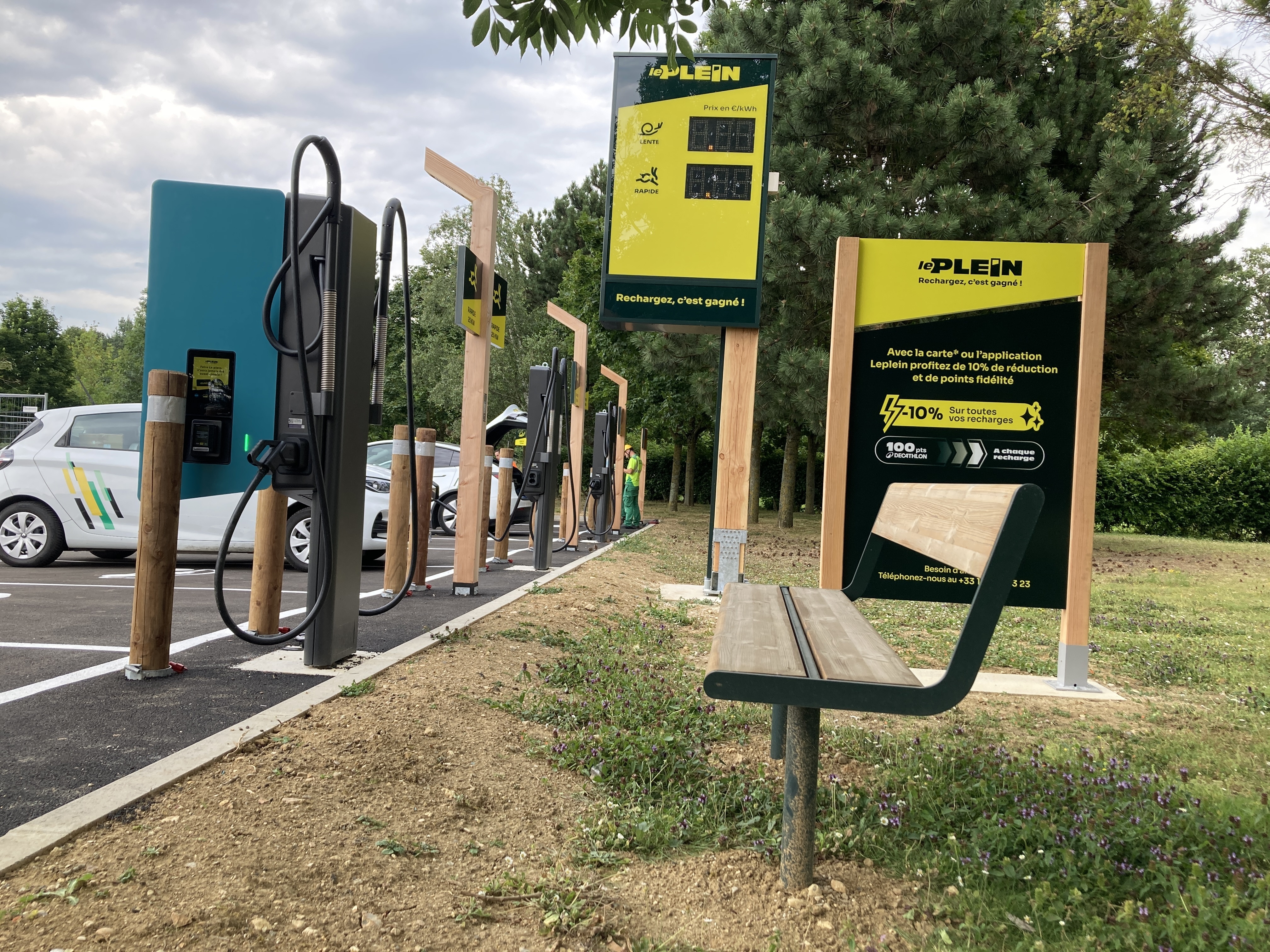 Foto 2 di Le Plein Charging Station