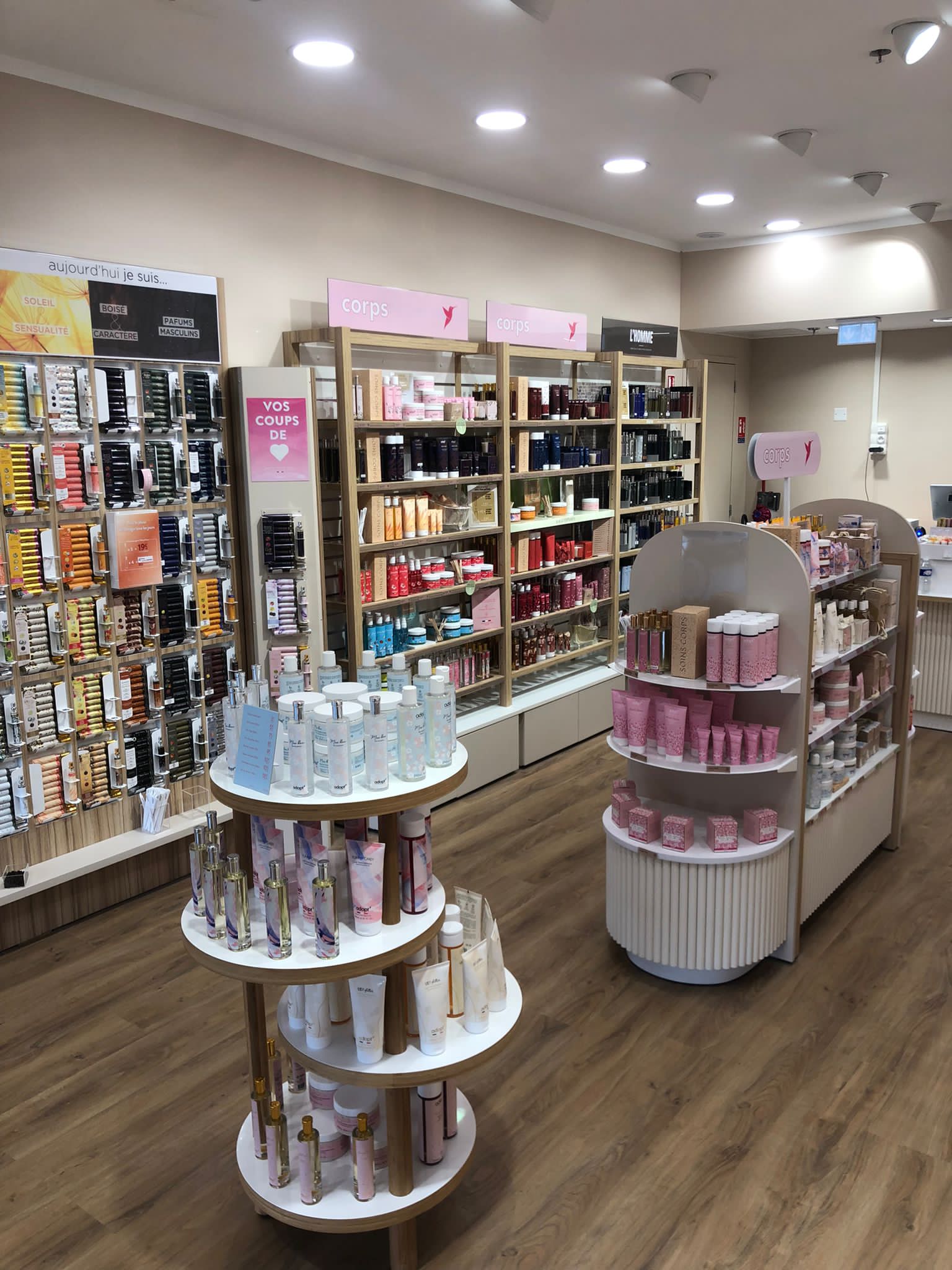 Foto 4 di Adopt Parfums