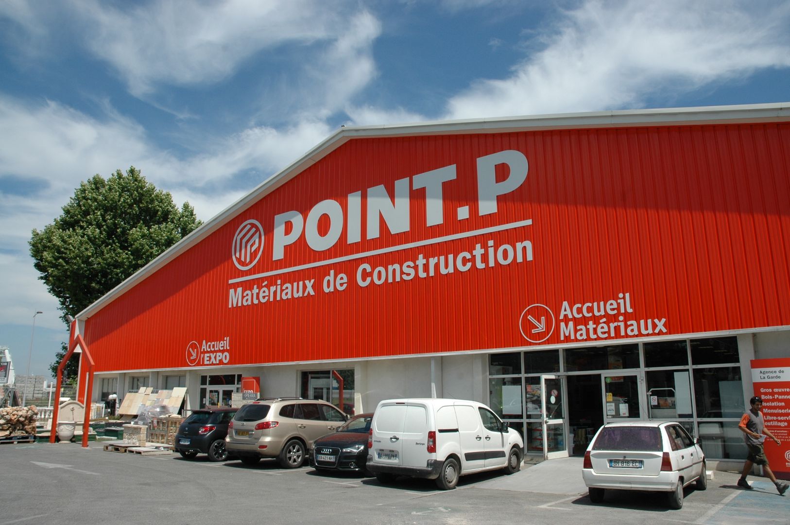 Foto 1 di Point.P - La Garde