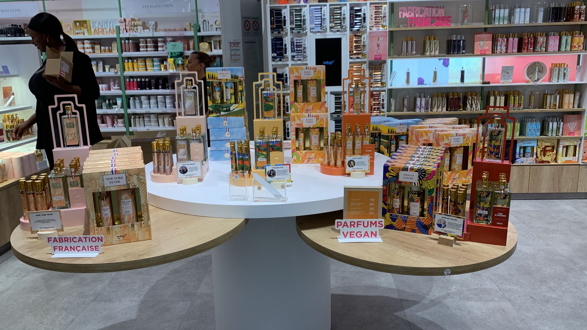 Foto 9 di Adopt Parfums