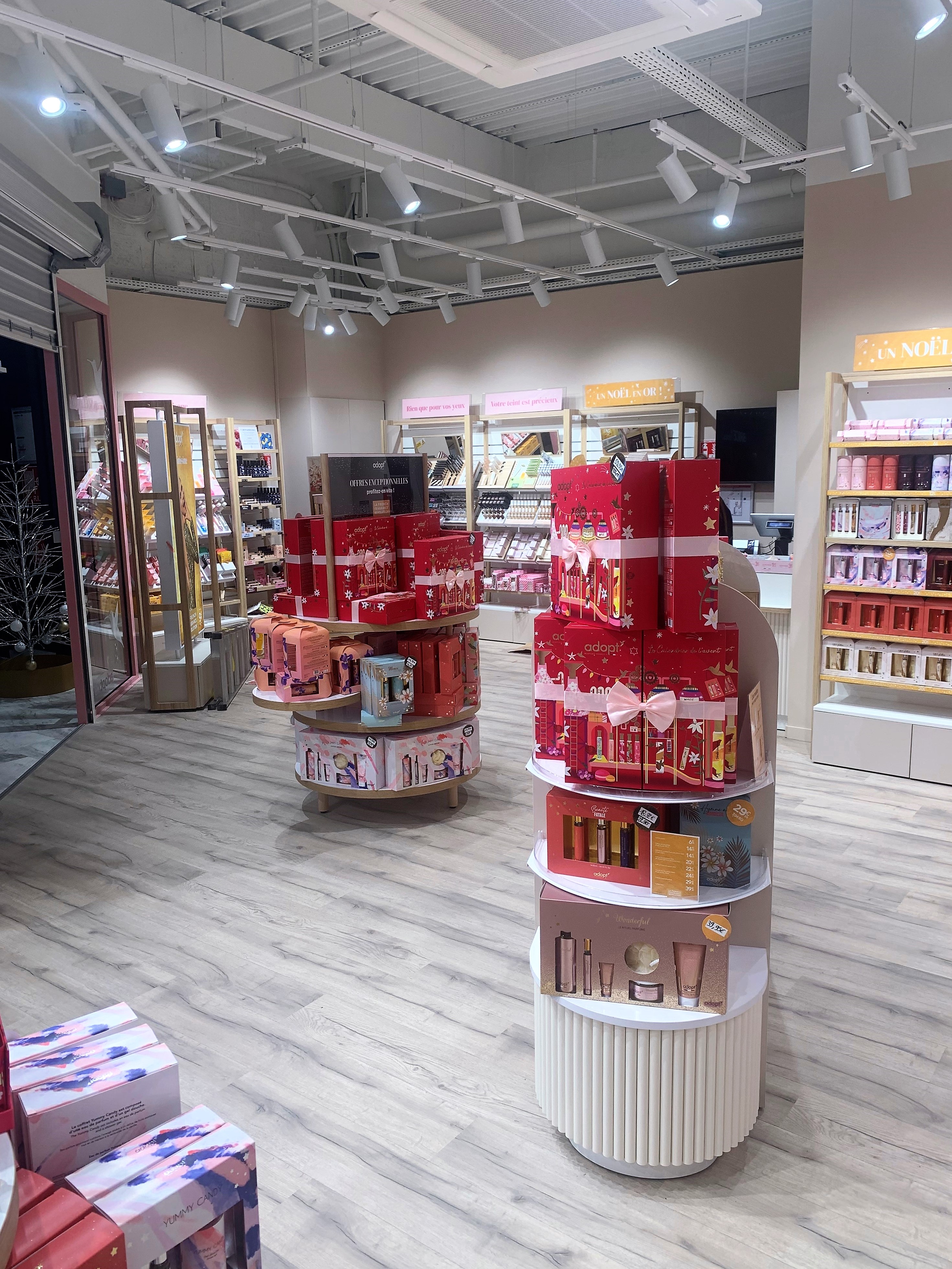 Foto 6 di Adopt Parfums