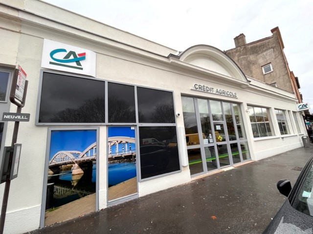 Crédit agricole Centre-est à Neuville sur Saône