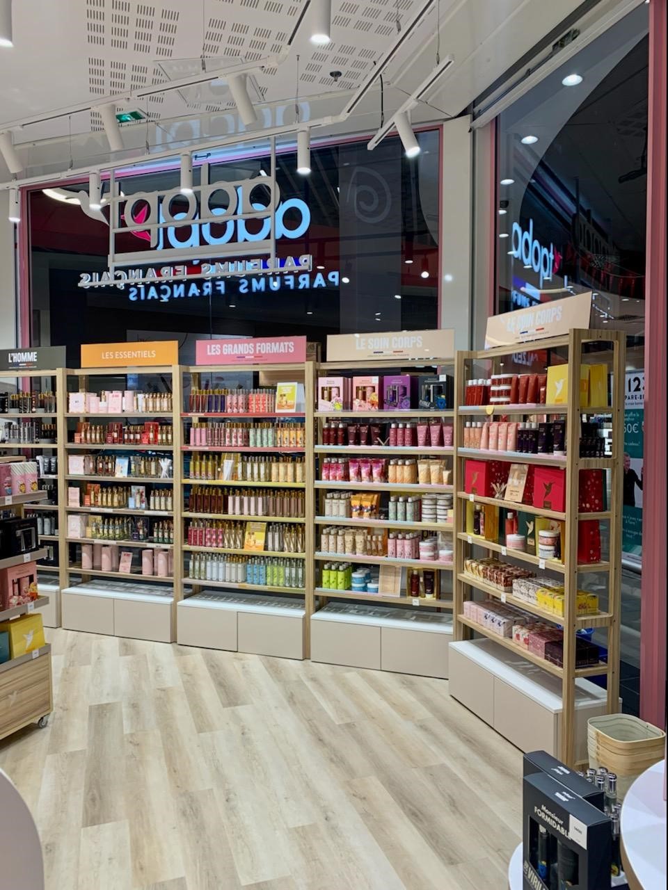 Foto 4 di Adopt Parfums
