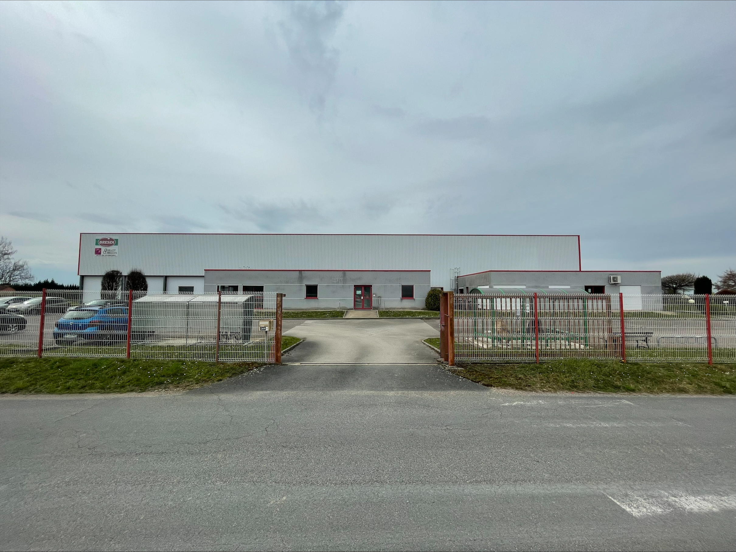 Foto 1 di PLATEFORME GUILLOT COBREDA