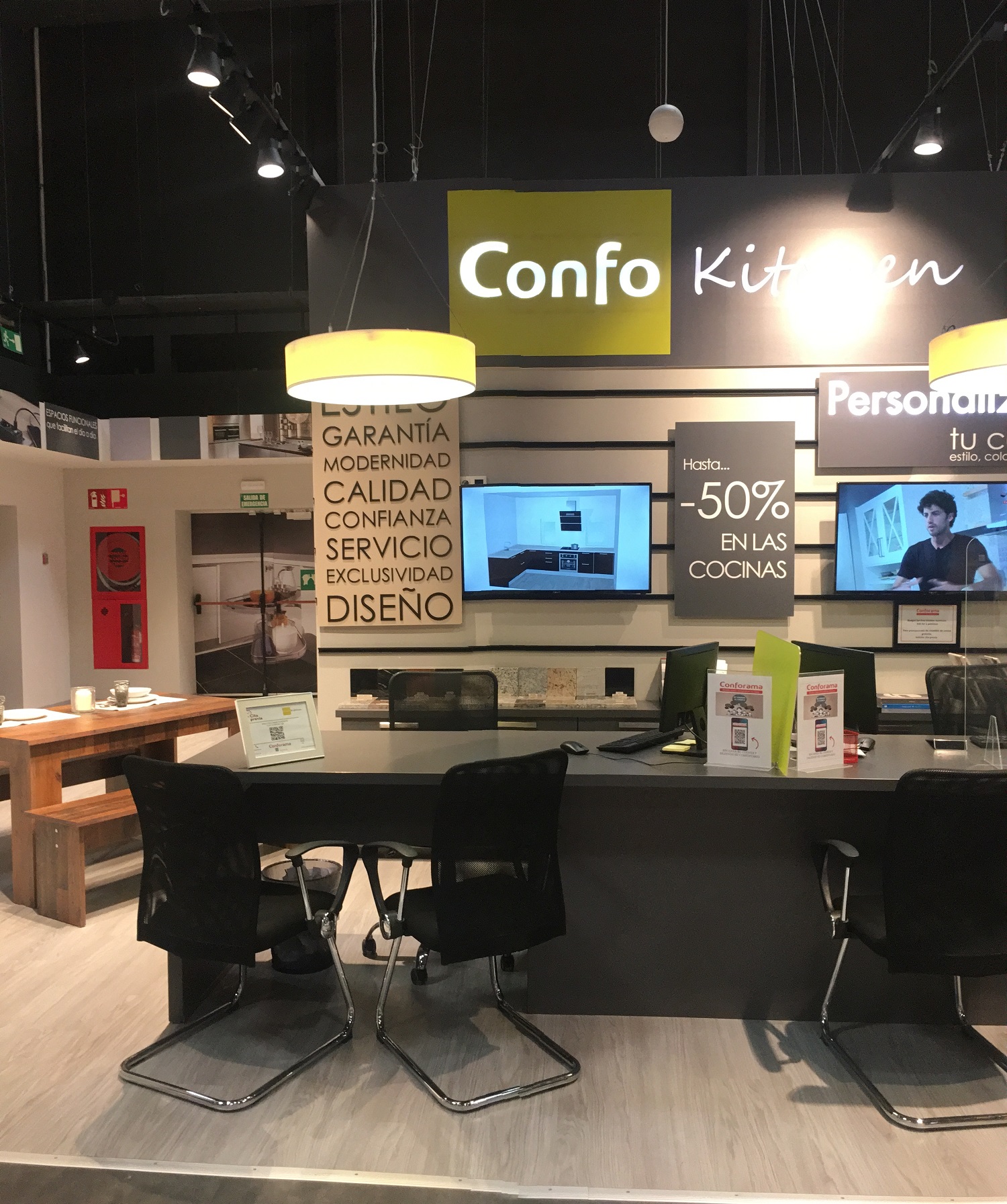 Foto 9 di Conforama Málaga