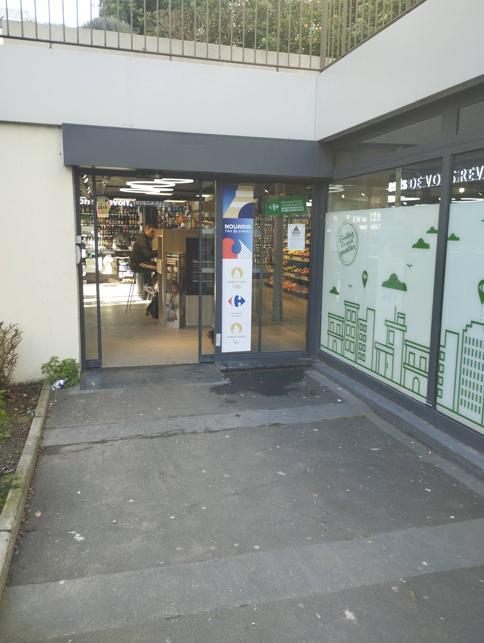Foto 3 di Carrefour City