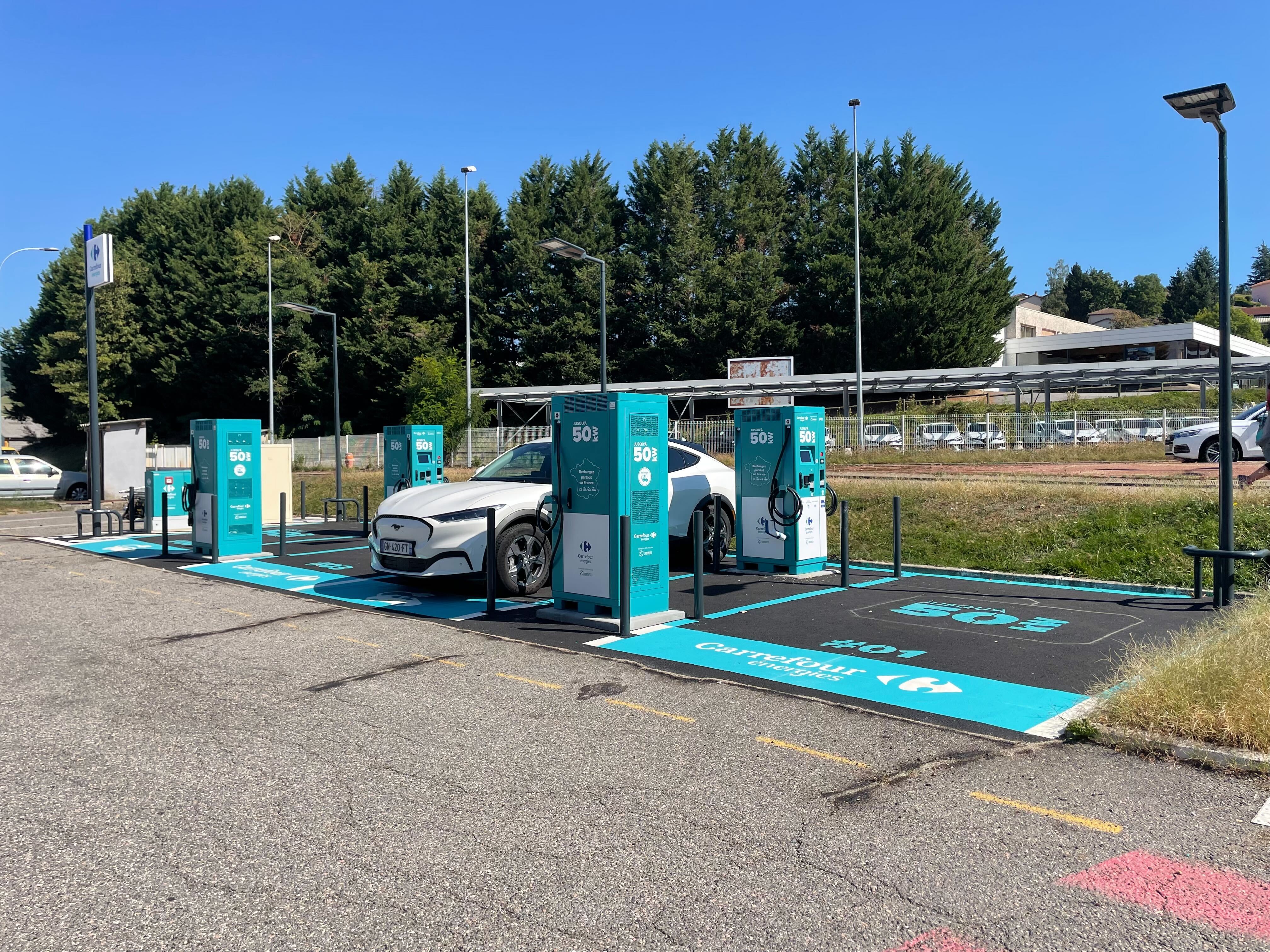 Foto 1 di DRIVECO Charging Station