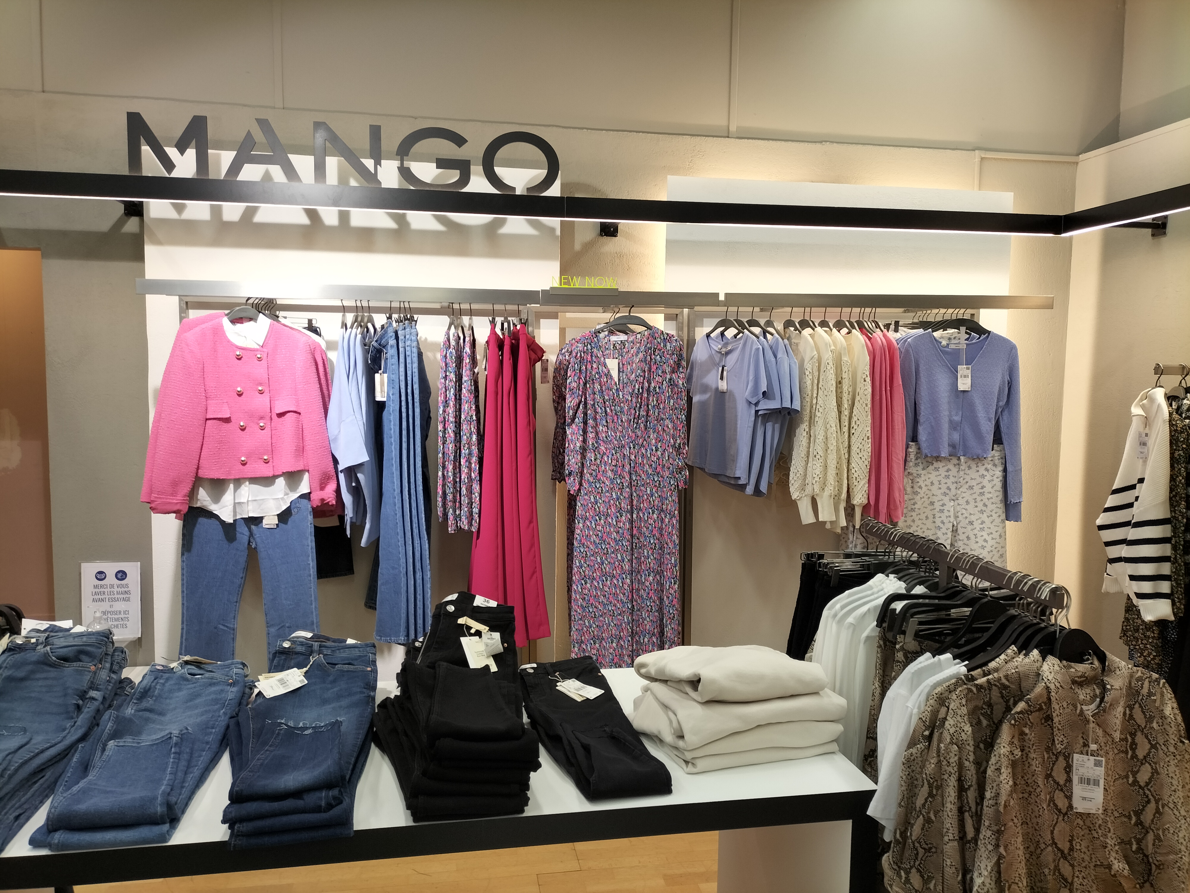 Foto 12 di MANGO