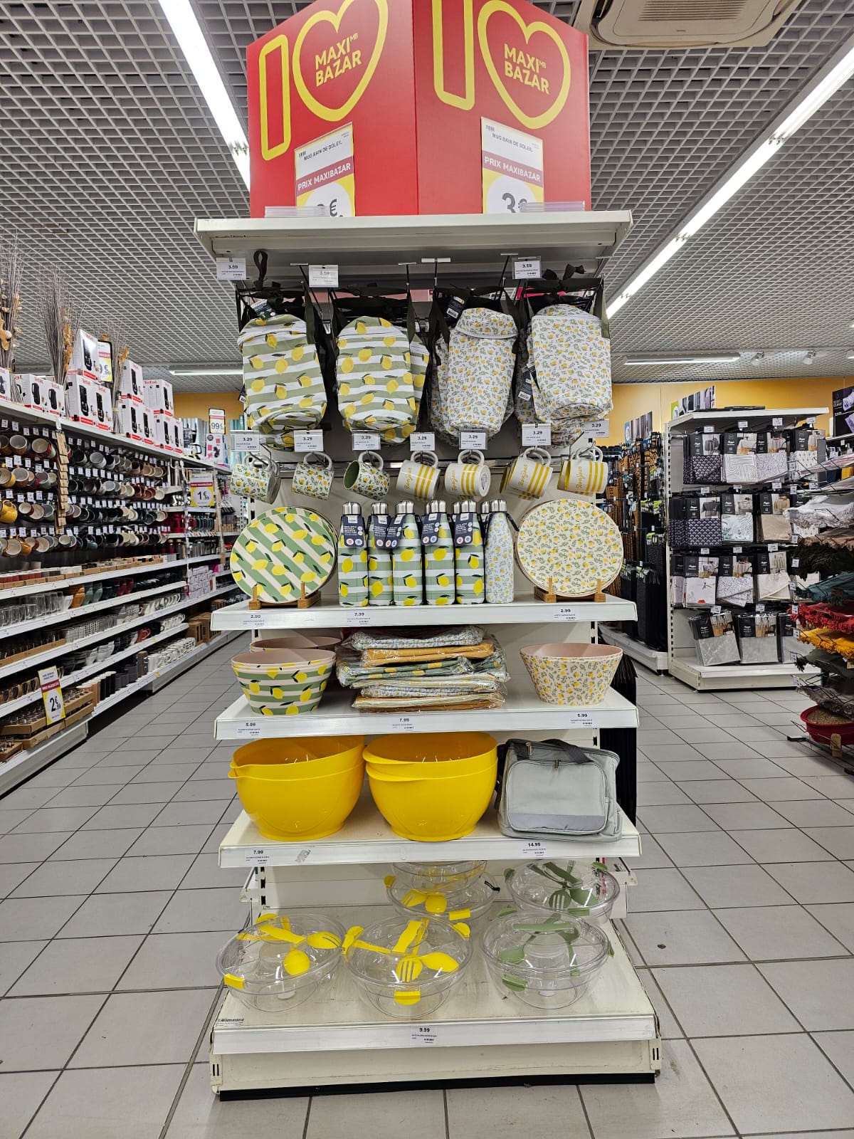 Foto 4 di Maxi Bazar