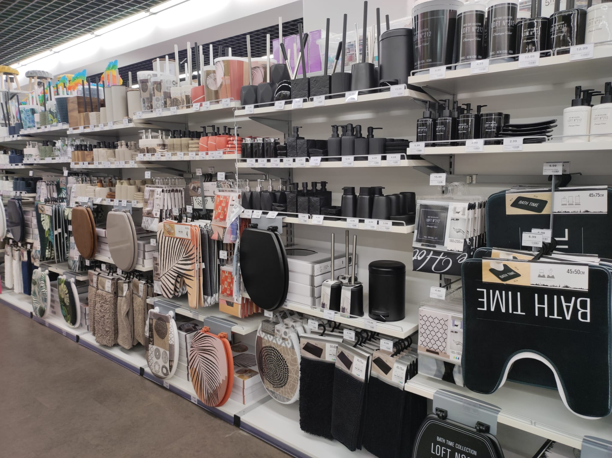 Foto 27 di Maxi Bazar