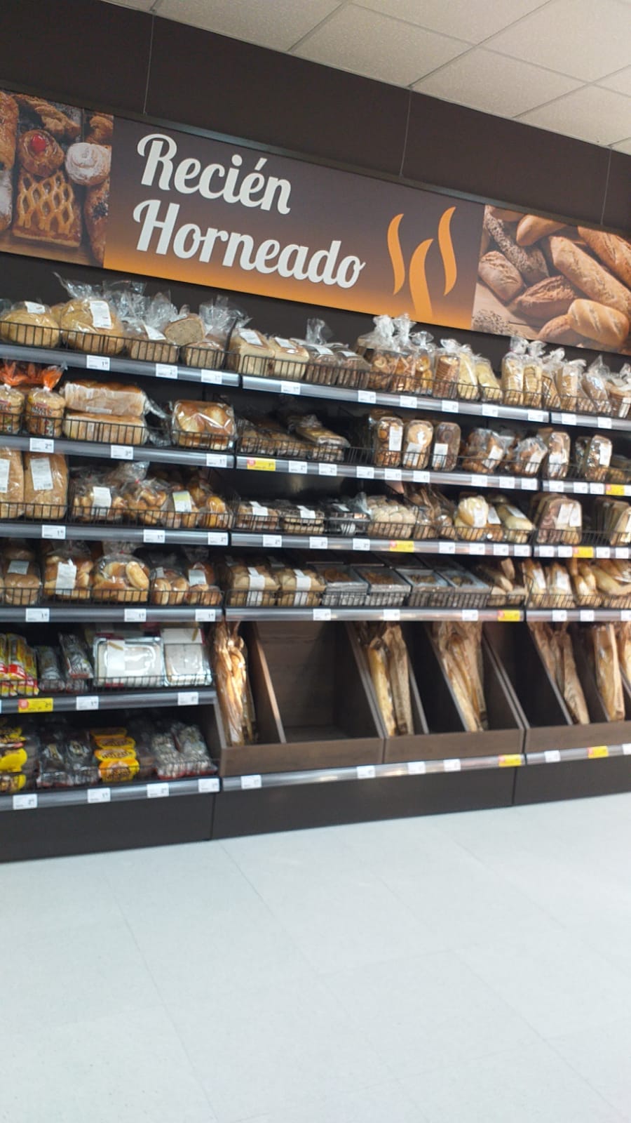 Photo 5 of Supermercados Charter