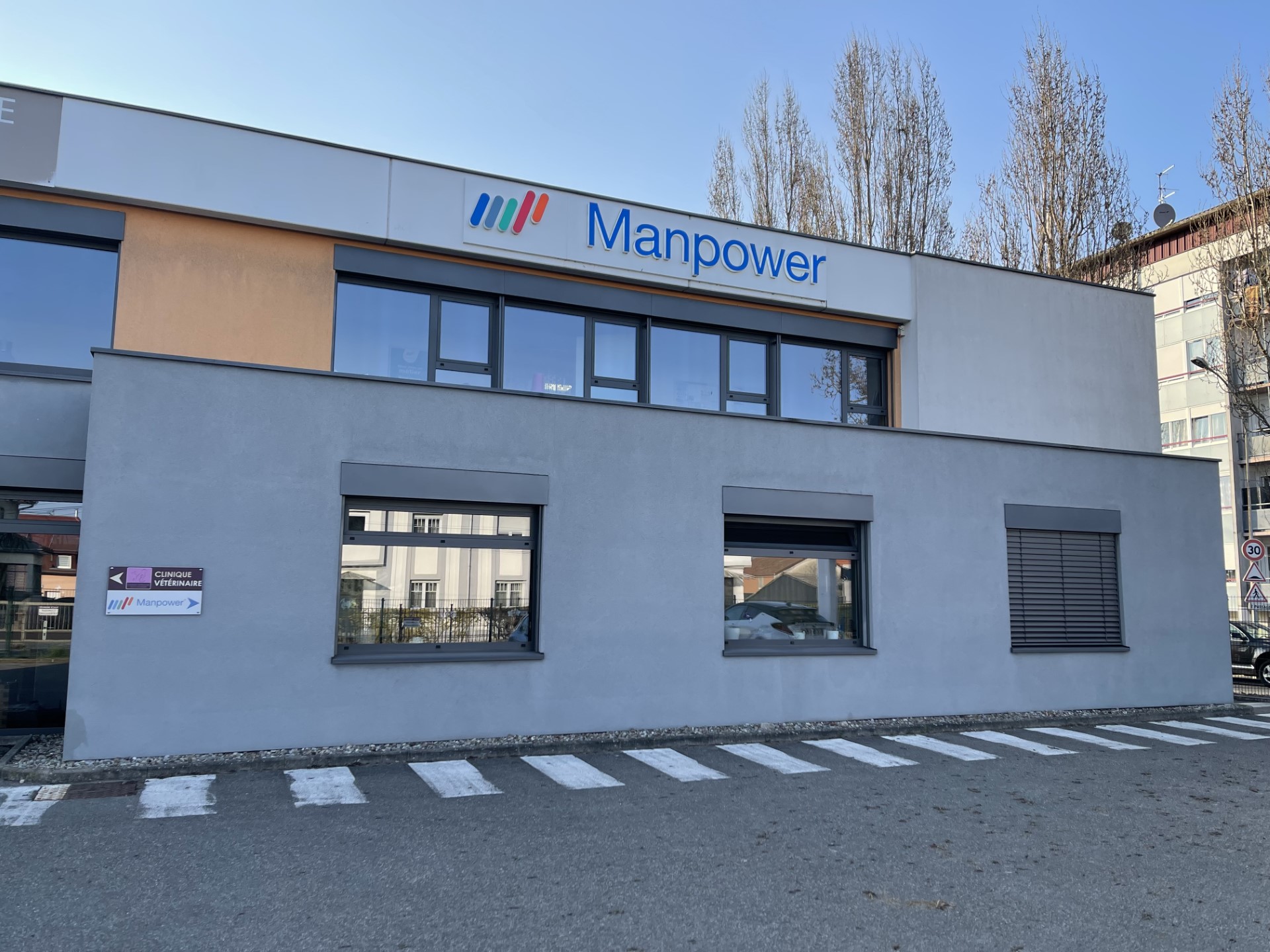 Foto 1 di Manpower Cernay