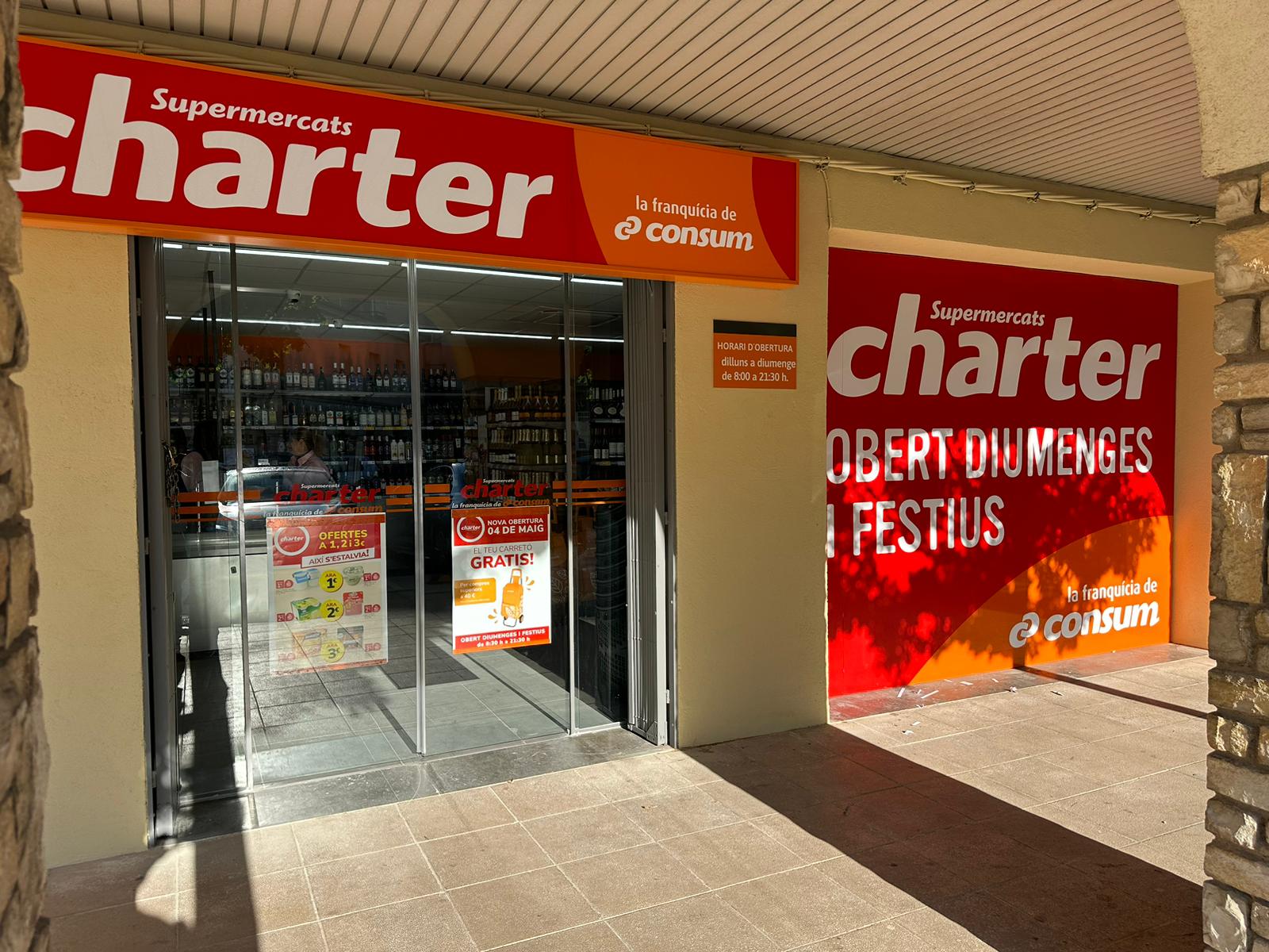 Foto 1 di Supermercats Charter