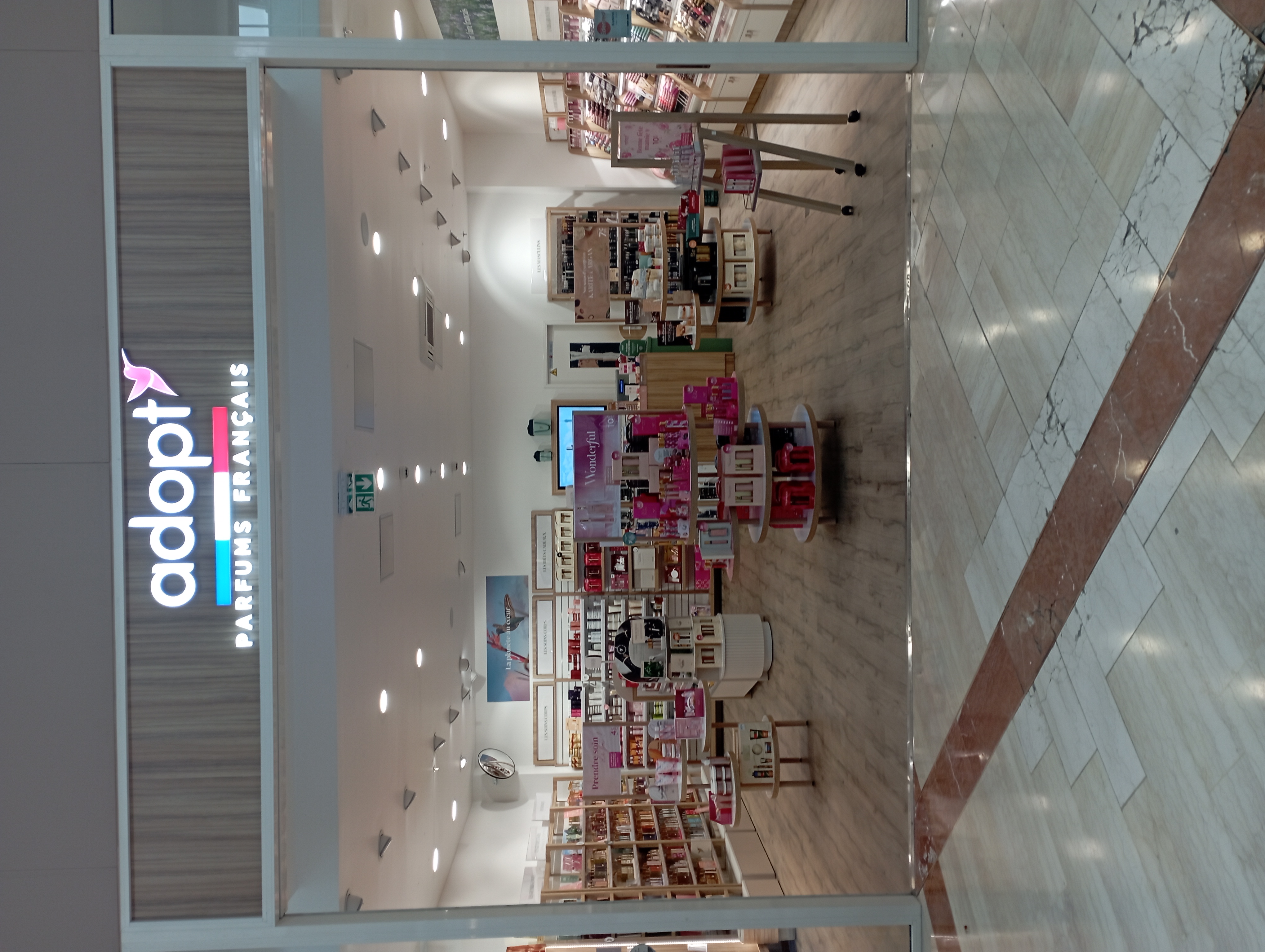 Foto 1 di Adopt Parfums