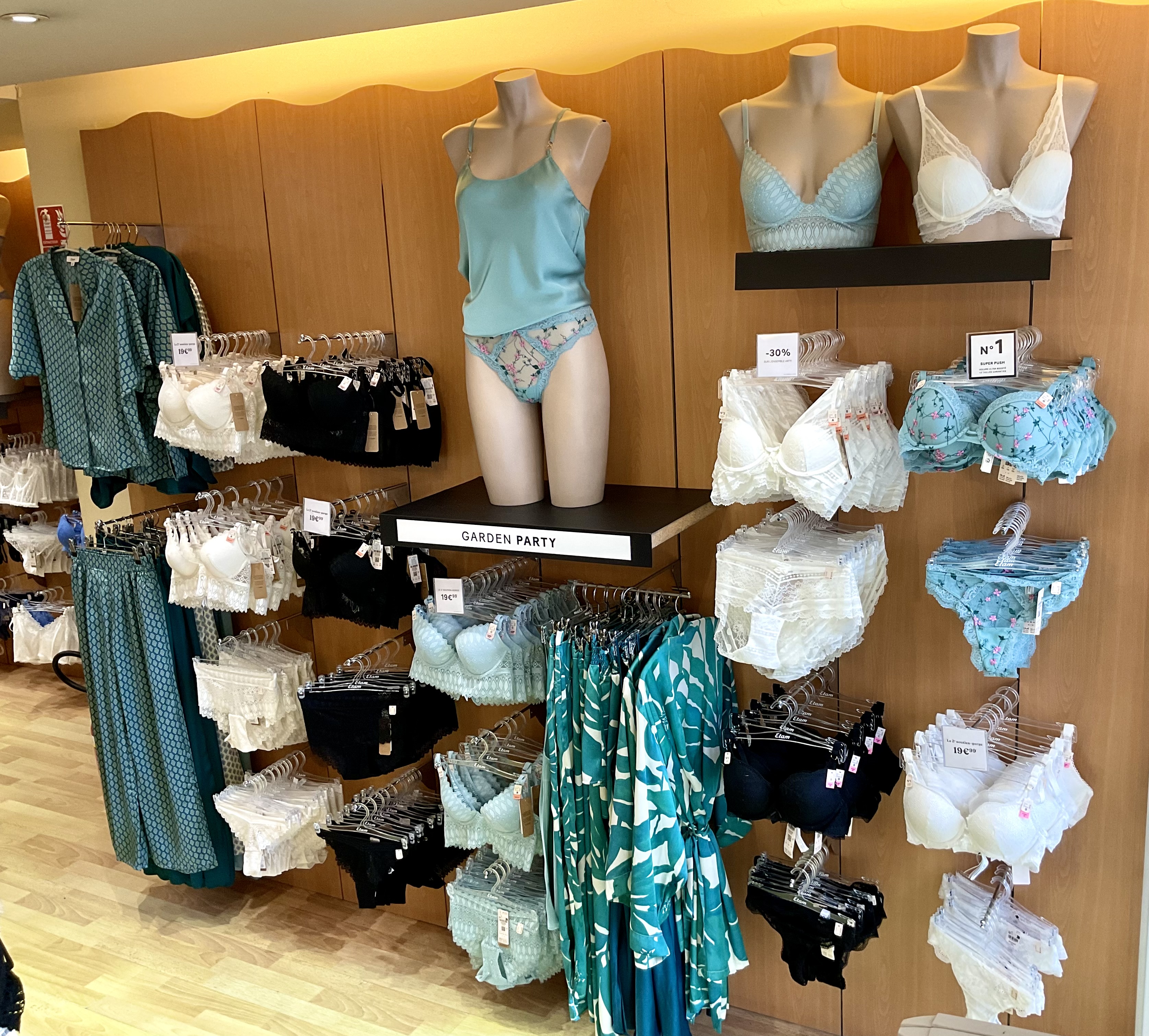 Foto 41 di Etam Lingerie