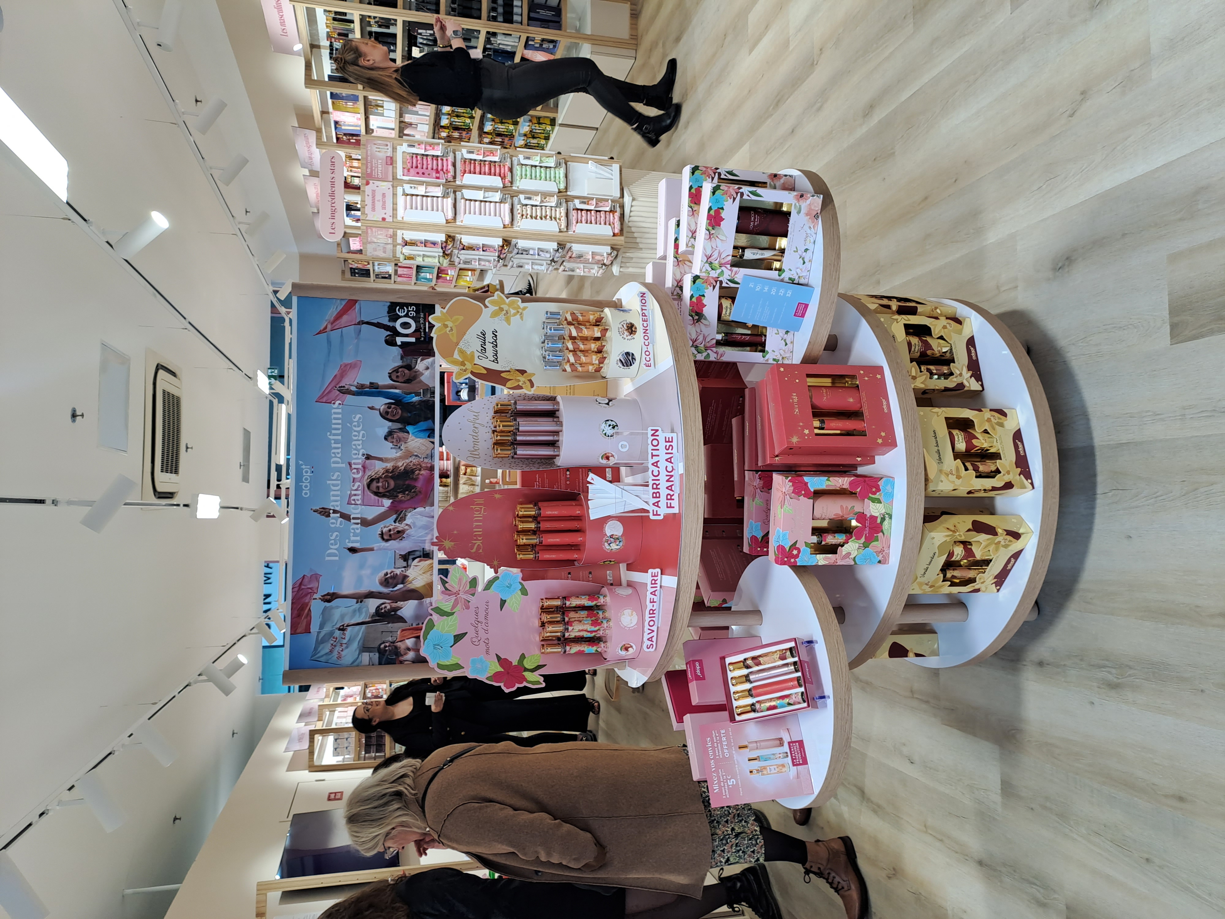 Foto 4 di Adopt Parfums
