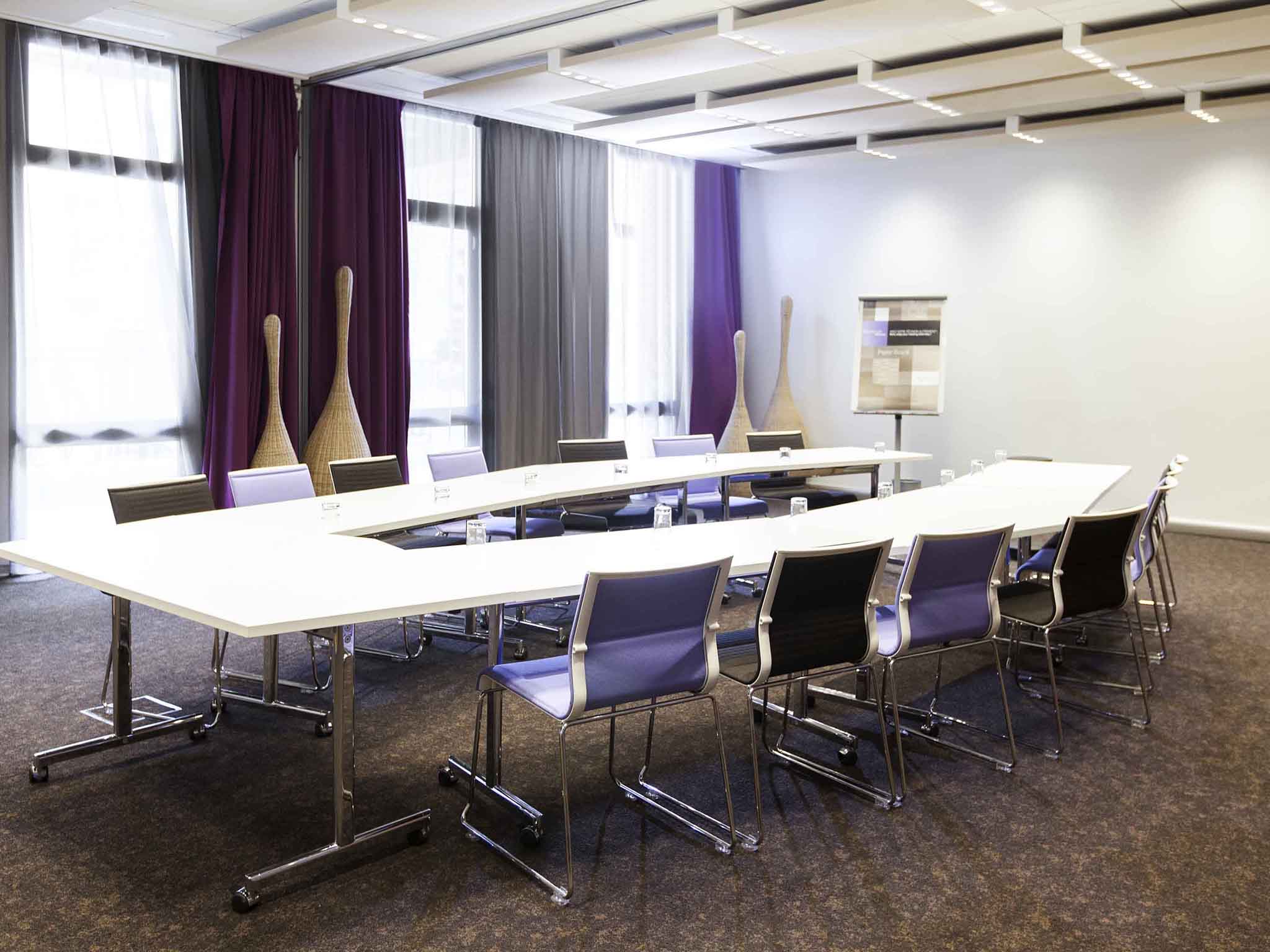 Wojo Coworking Strasbourg - Novotel Centre Halles | Location salle de réunion
