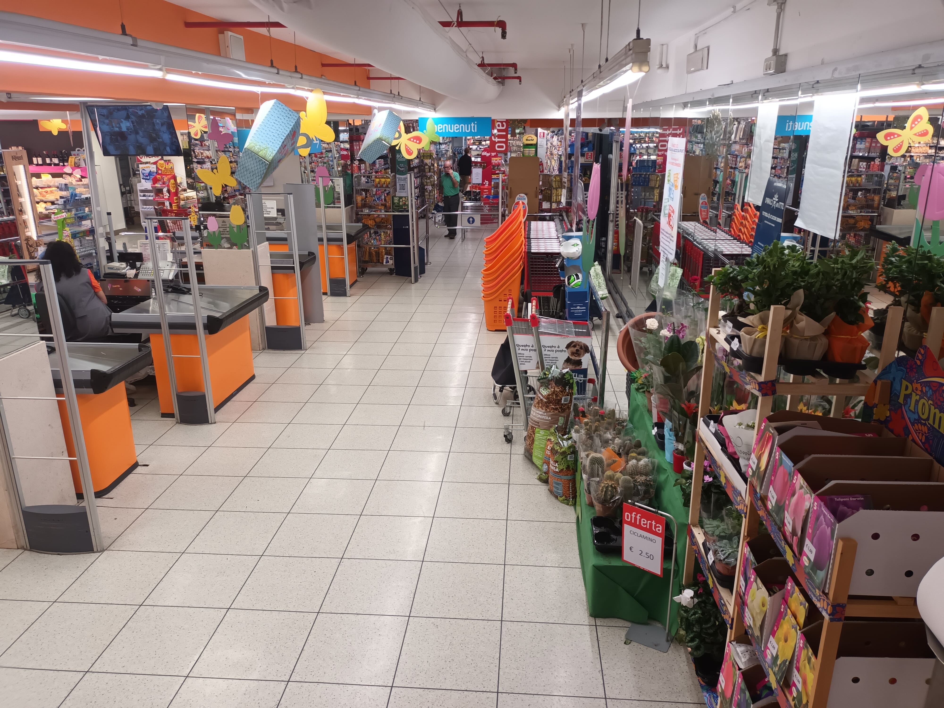 Photo 38 de Supermercato dok