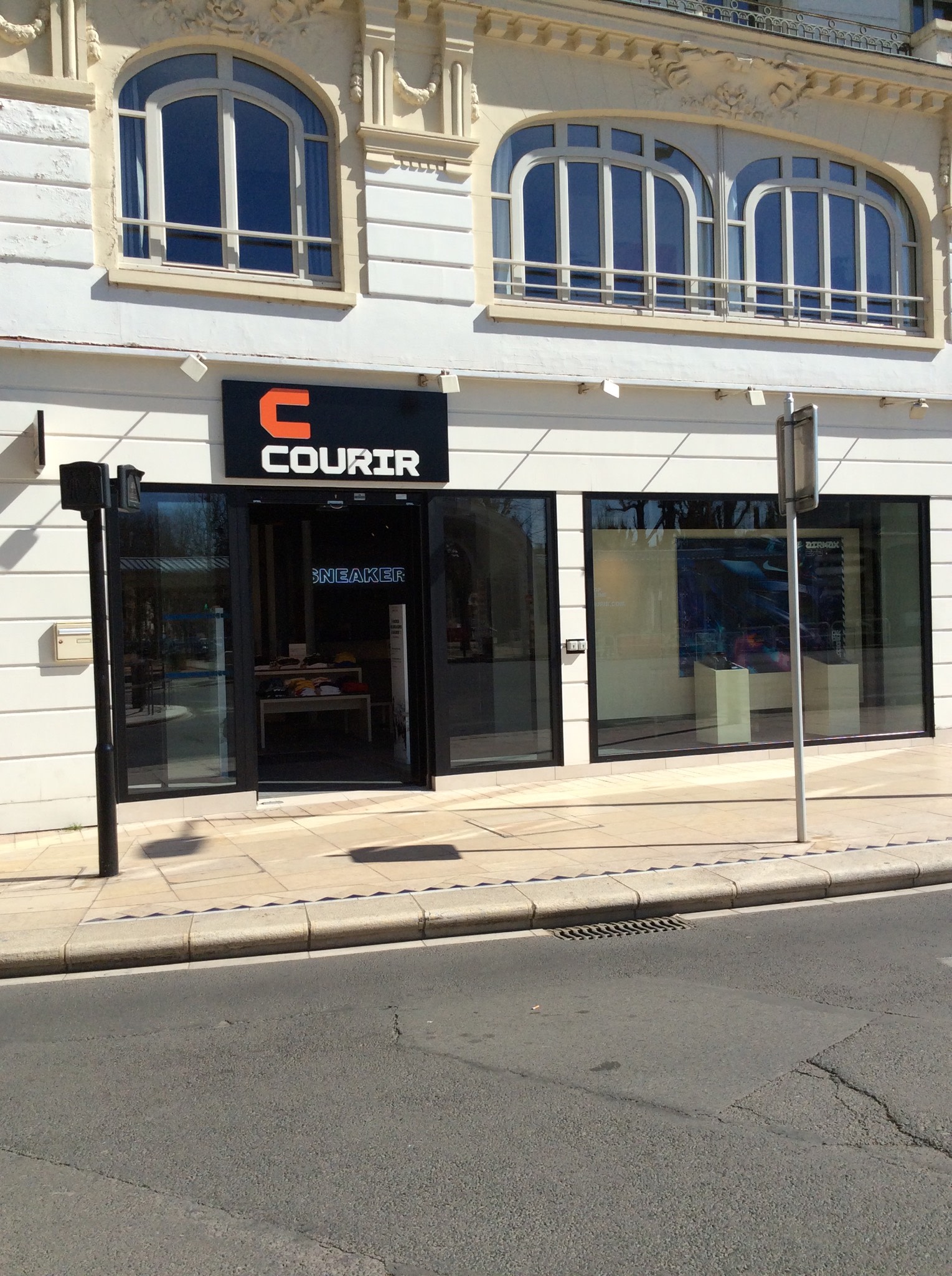 Foto 2 di Courir
